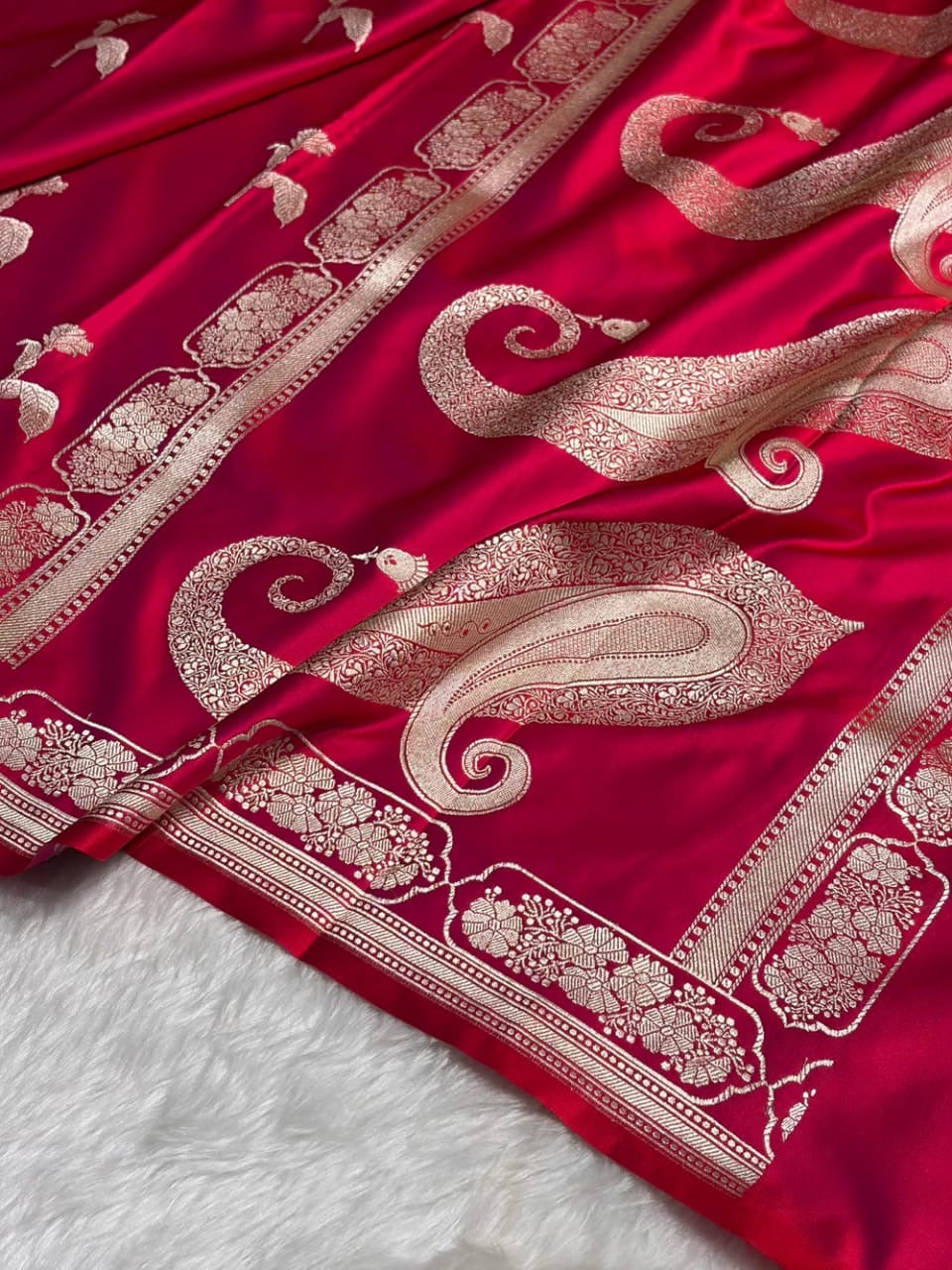 Banarasi Mashru Kataan Silk Saree Featuring Flower Buta Design with Ikkat Border and Zari Pallu – MKS409