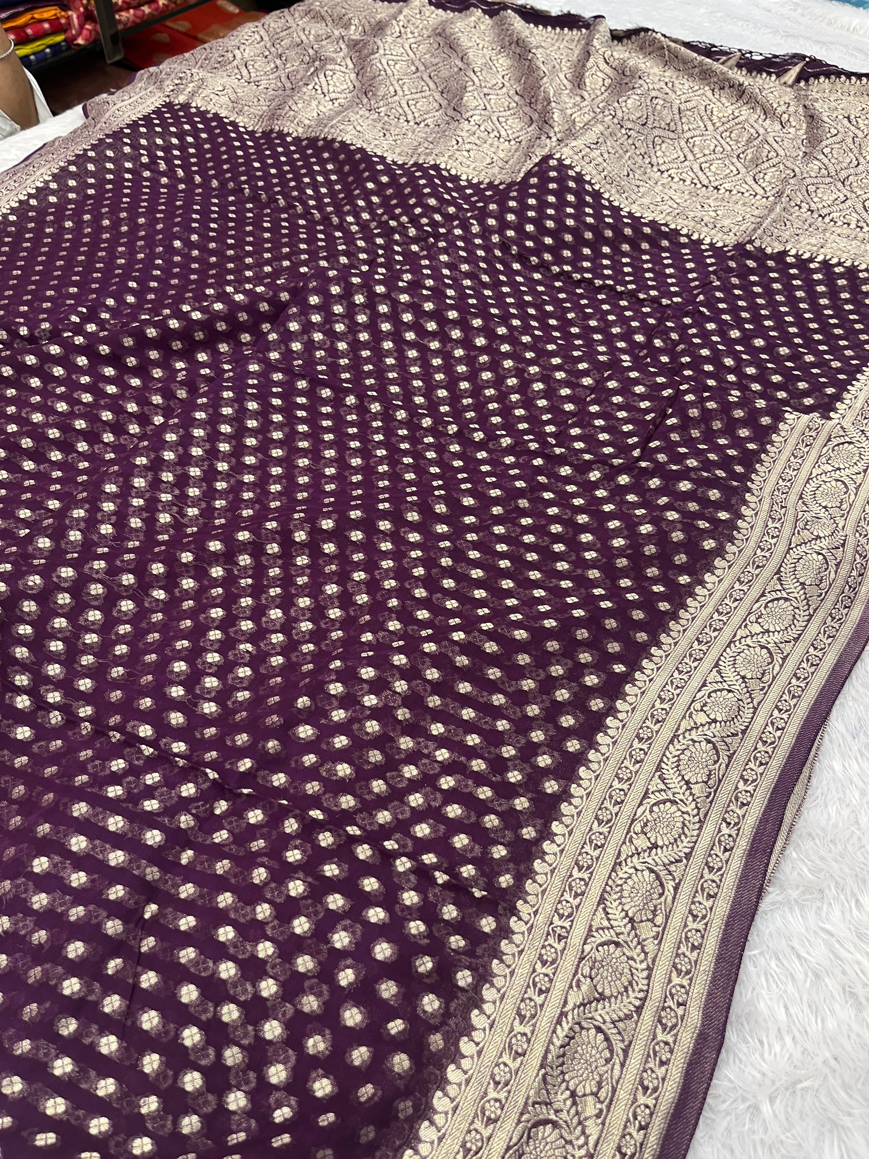 Banarsi Pure Natural Georgette Four flower Buti Design VSG02