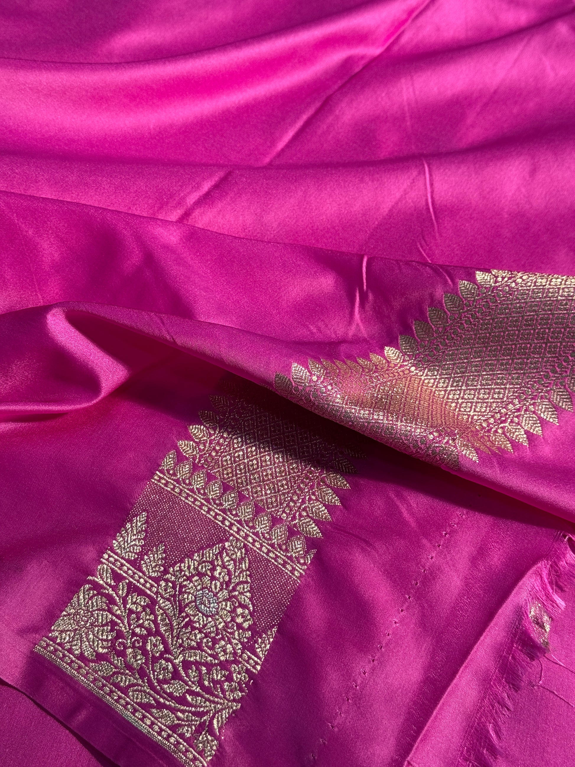 Double Buti Mashru kataan Saree Ms22