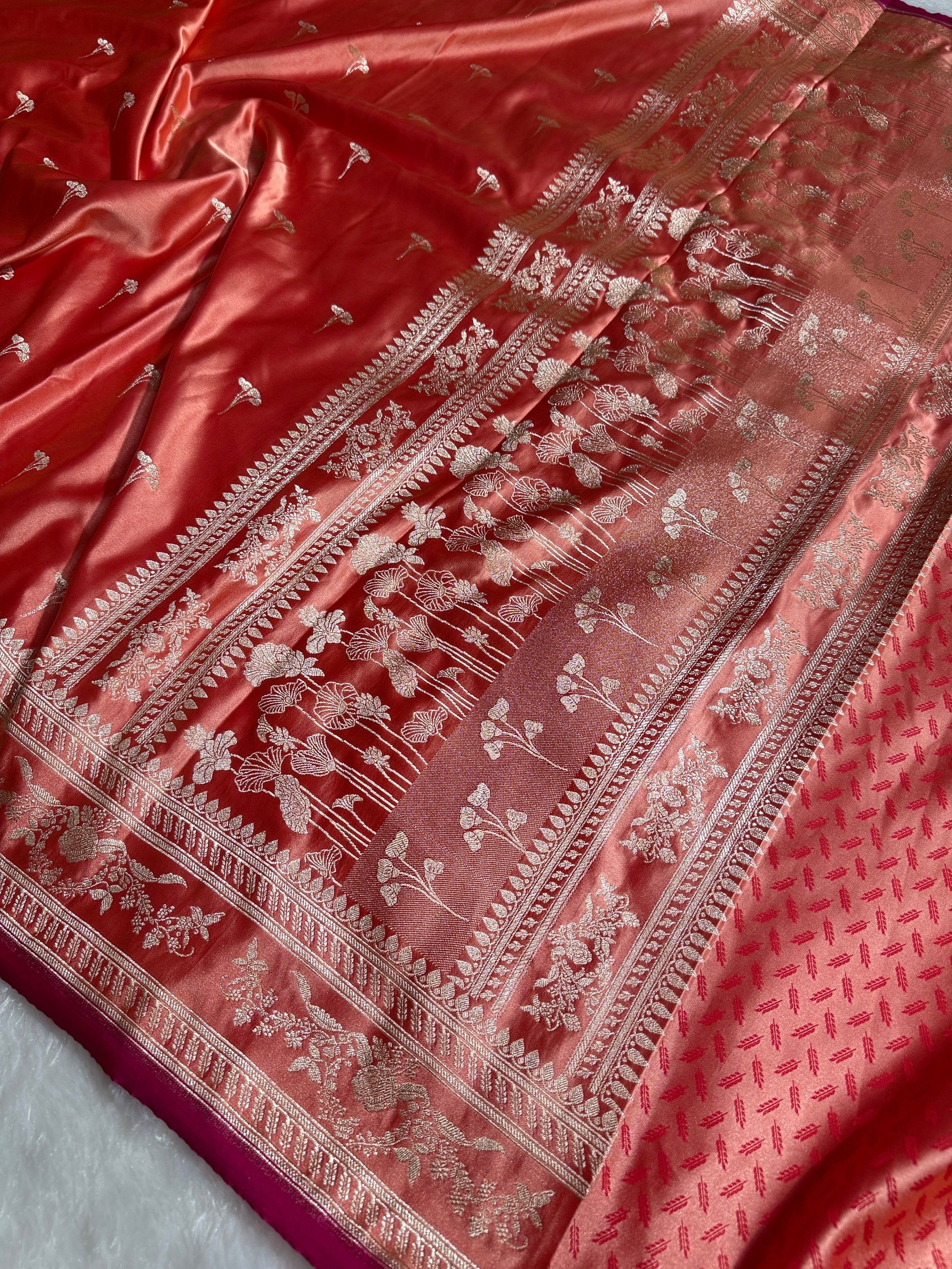 Peach Banarasi Mashru Silk Saree with Jacquard Woven Flower Buta & Rupa Sona Zari Highlights MKS086