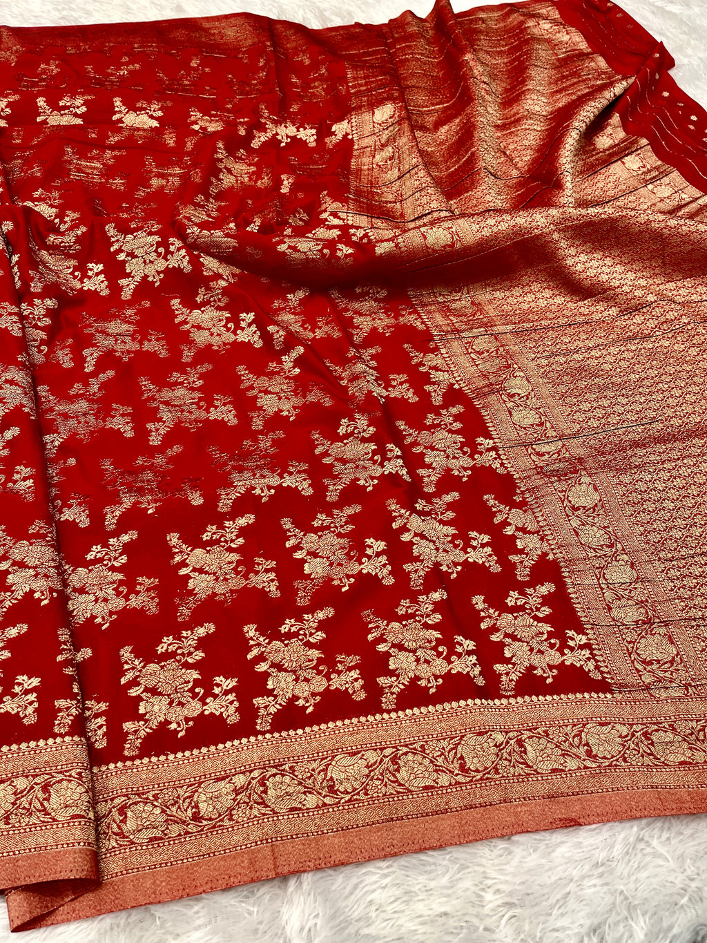 Chinon Silk Flower Design Red  Color Saree CN04
