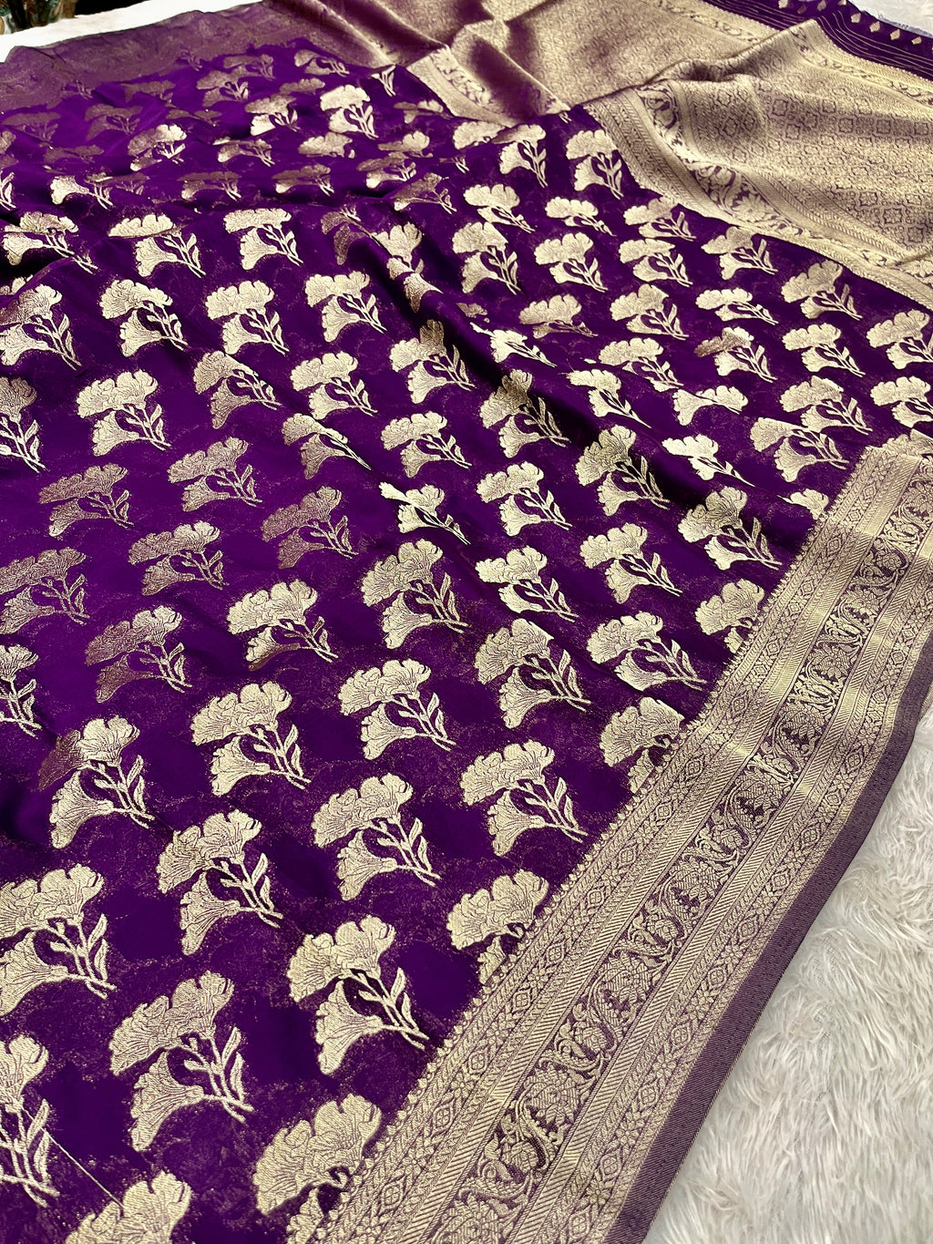 Chinon Silk Dual Flower Design Purple Color Saree CN05