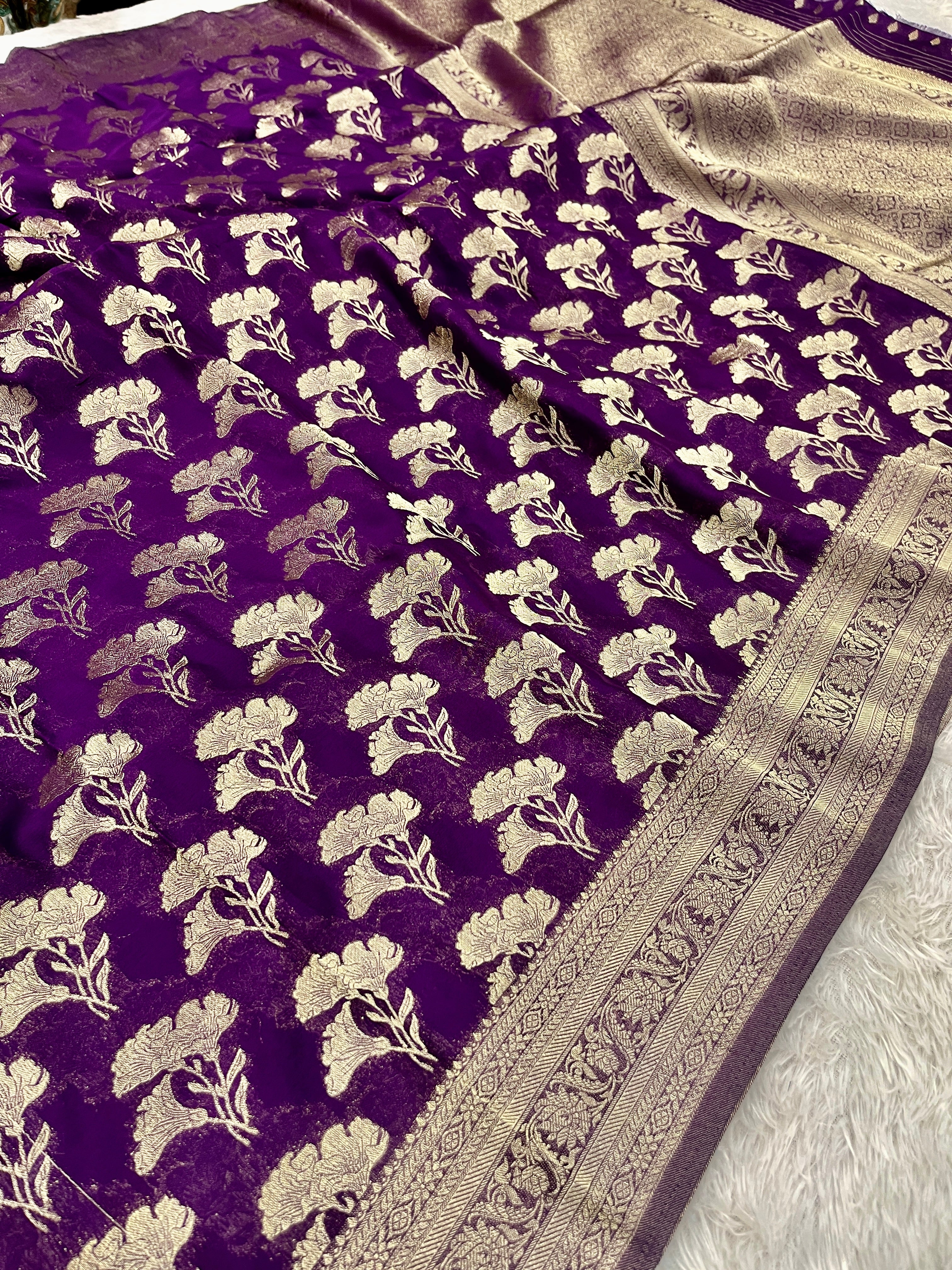 Chinon Silk Dual Flower Design Purple Color Saree CN05