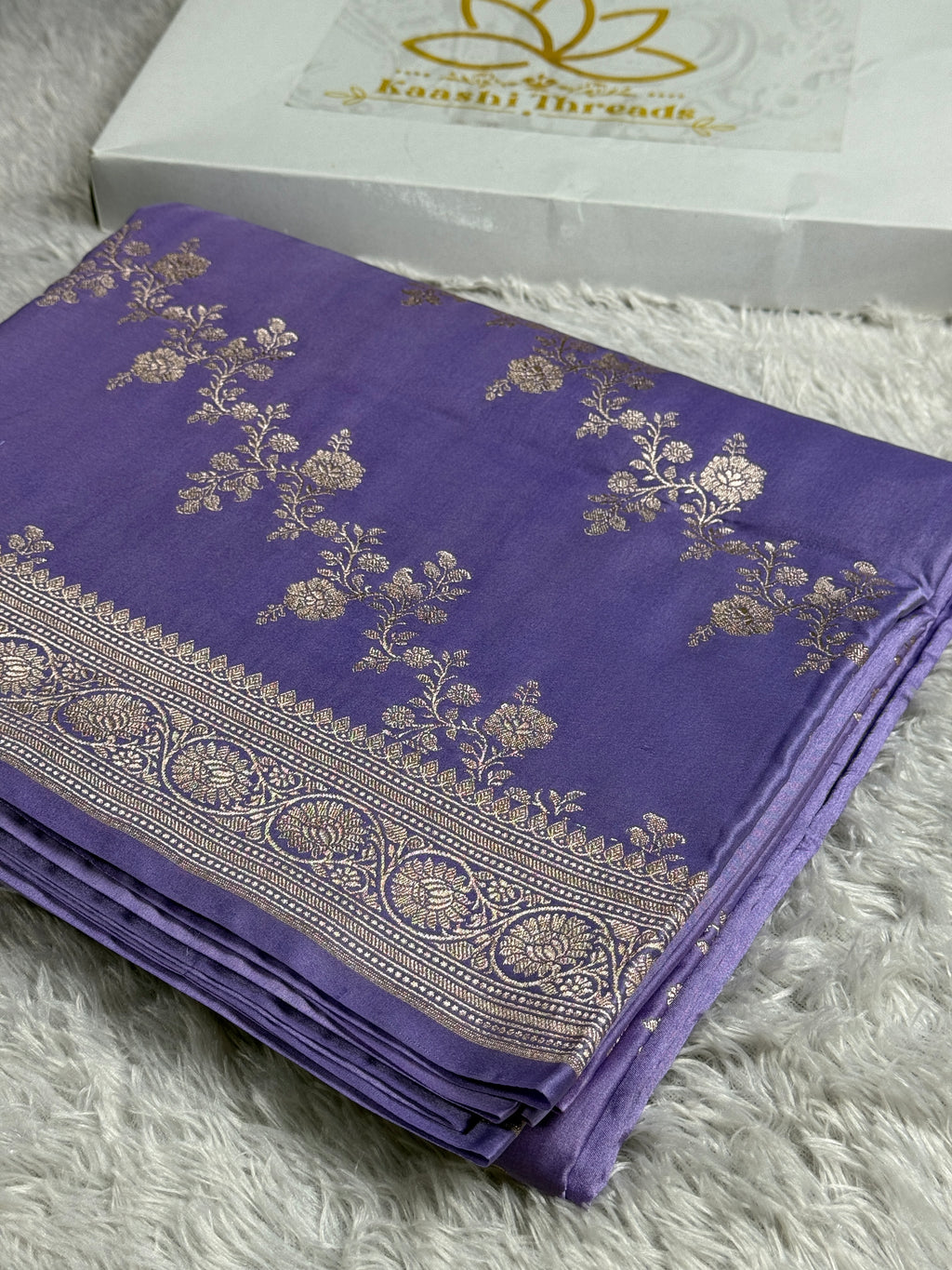 Lavender Premium Banarasi Mashru Silk Saree with Jaal Woven Pattern MKS142