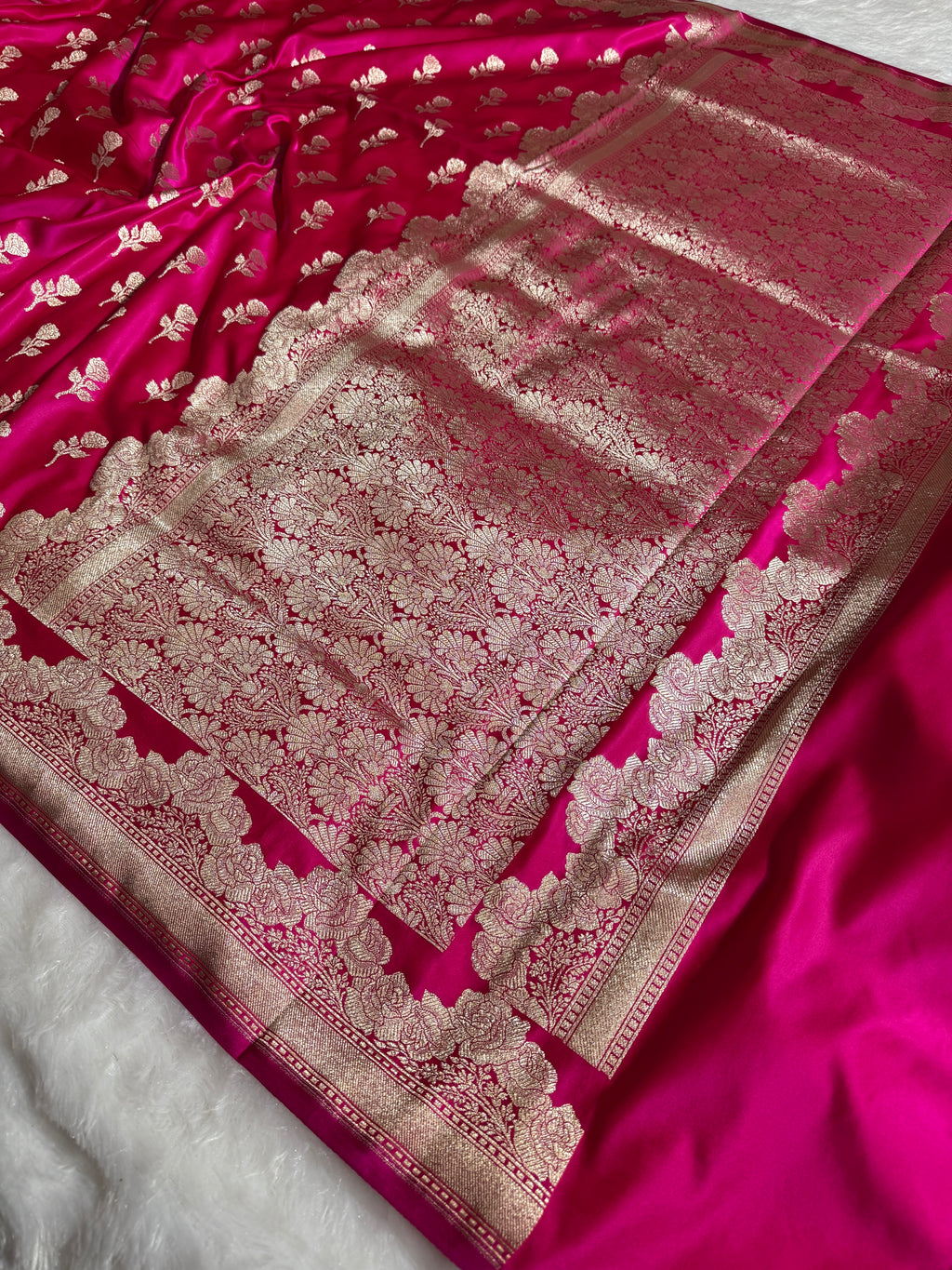 Dark Pink Mashru Kataan Banarasi Saree with Zari Buta Pattern and Rupa-Sona Zari Work MKS087