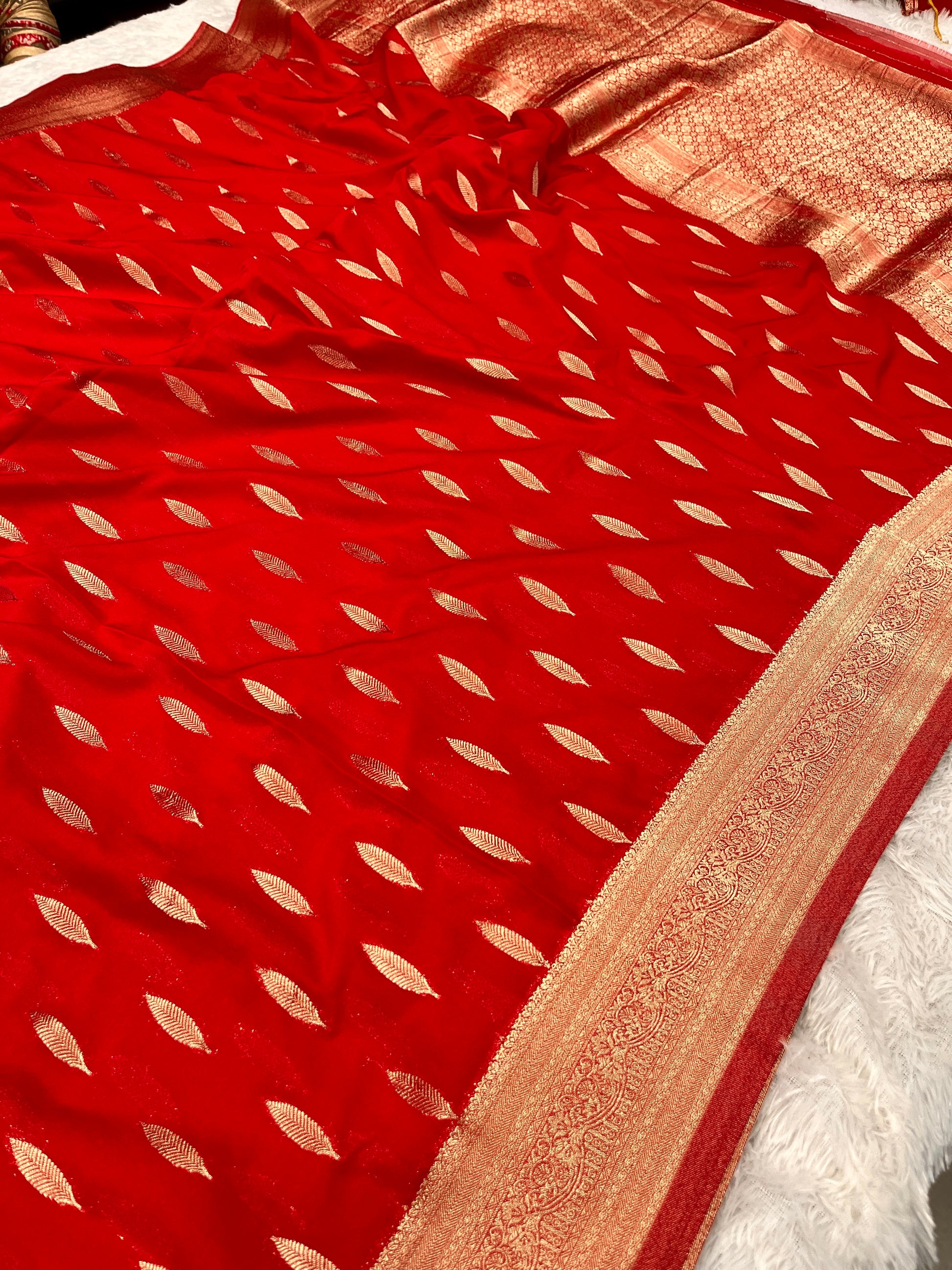 Chinon Silk Andakar Mehandi Red Color Saree CN02