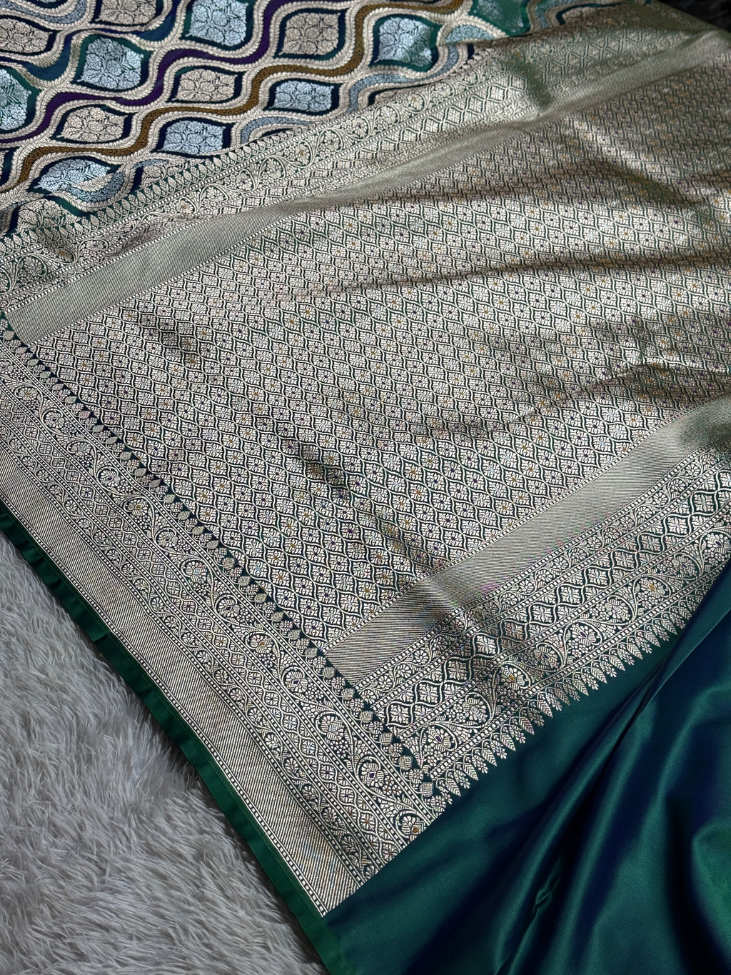 Peacock Green Banarasi Mashru Silk Saree with Meena Jaal Rangkaat Weaving MKS231