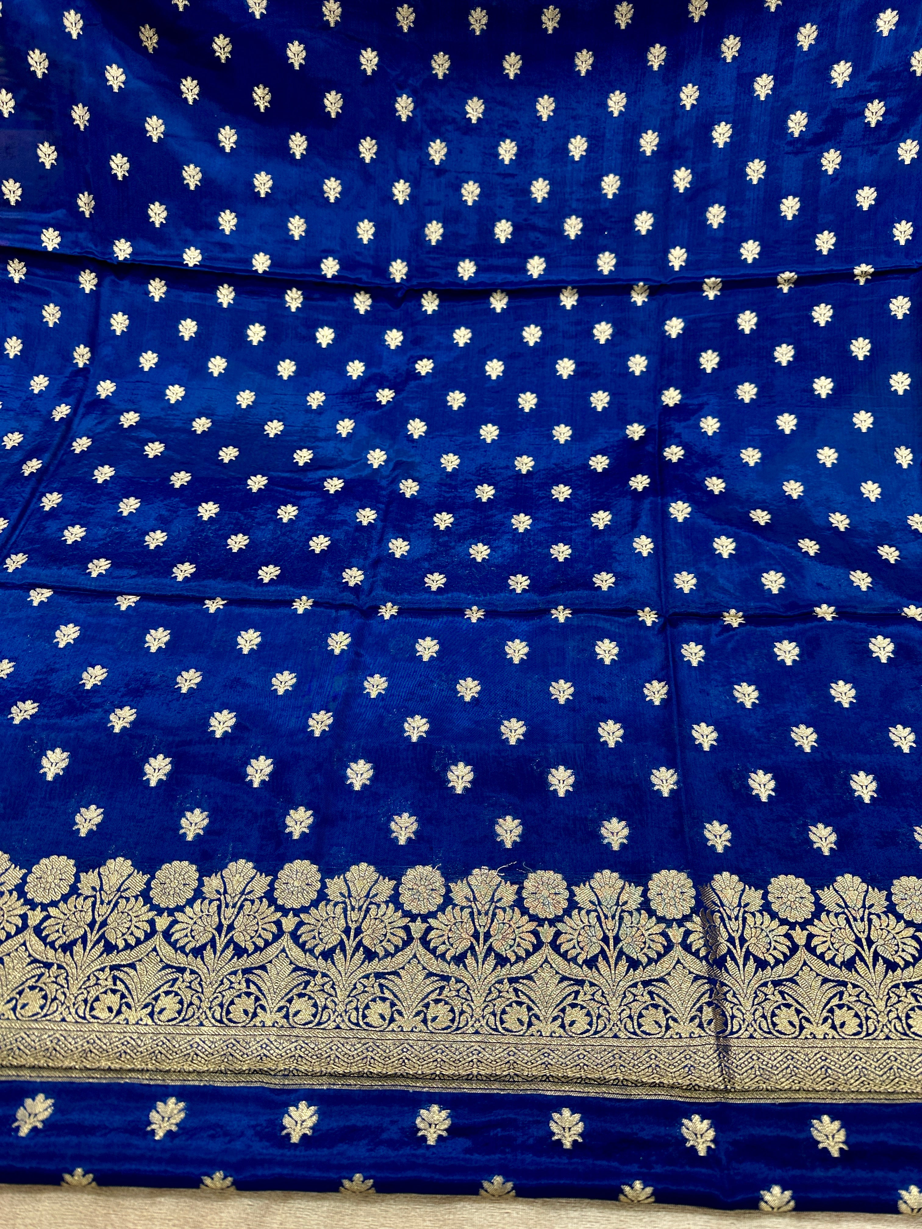 ✨ Banarasi Jacquard Gap Buti HO Silk 3-Piece Unstitched Dress Material MSS26
