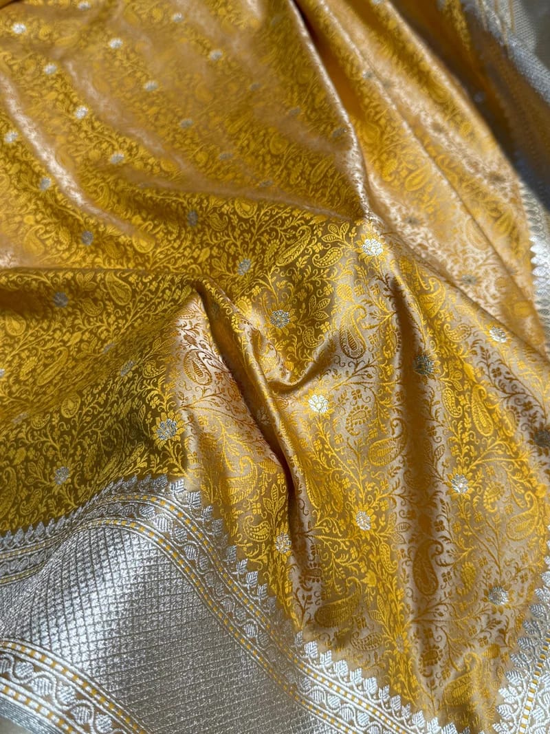 Banarasi Mashru Kataan Silk Saree Featuring Tanchoi Zari Meena Work with Rich Pallu – MKS411