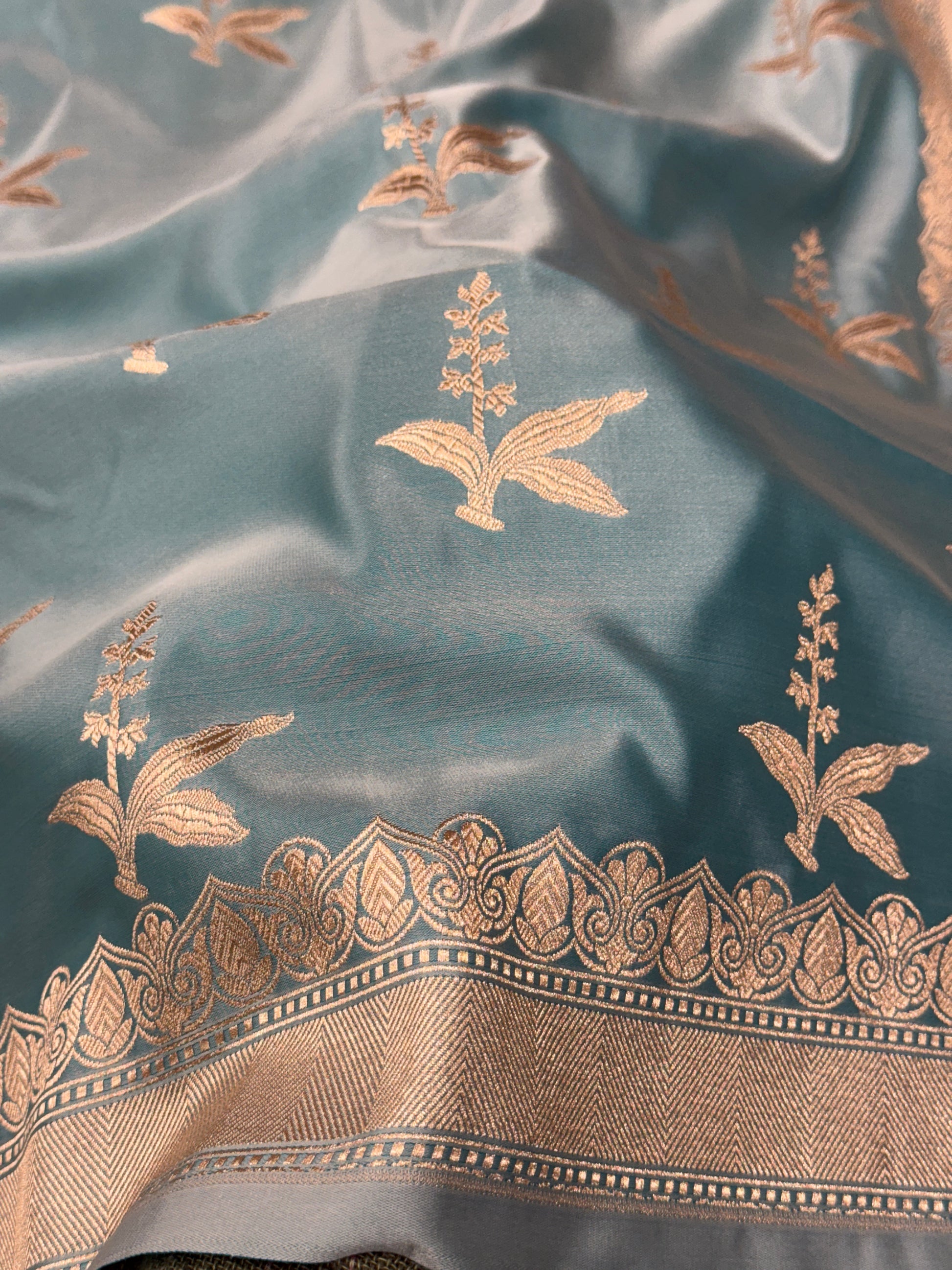 Leaf Design Mashru kataan Silk Saree Ms24