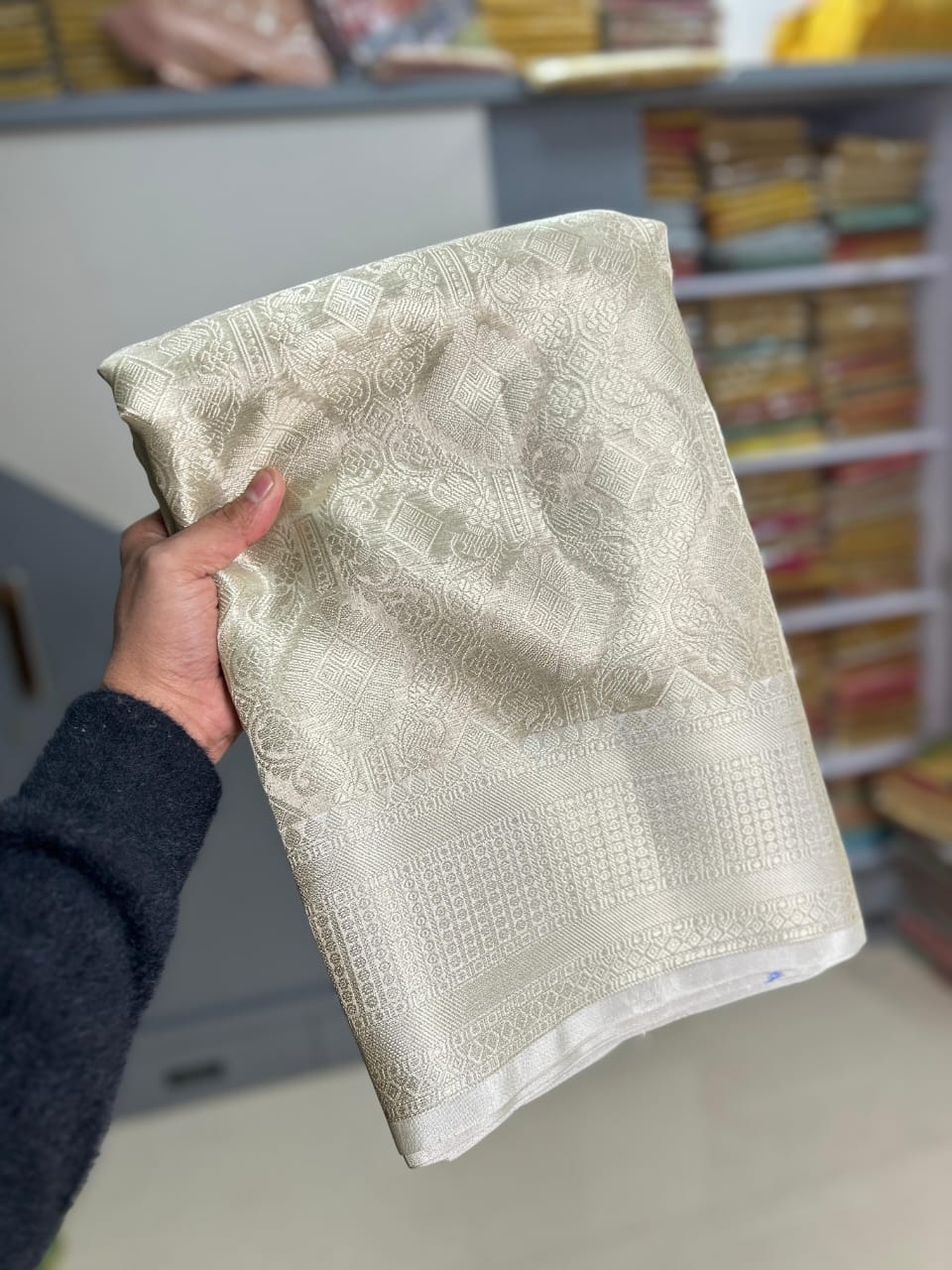 Nayantara inspired Kanchi tissue Silk Saree Ts114