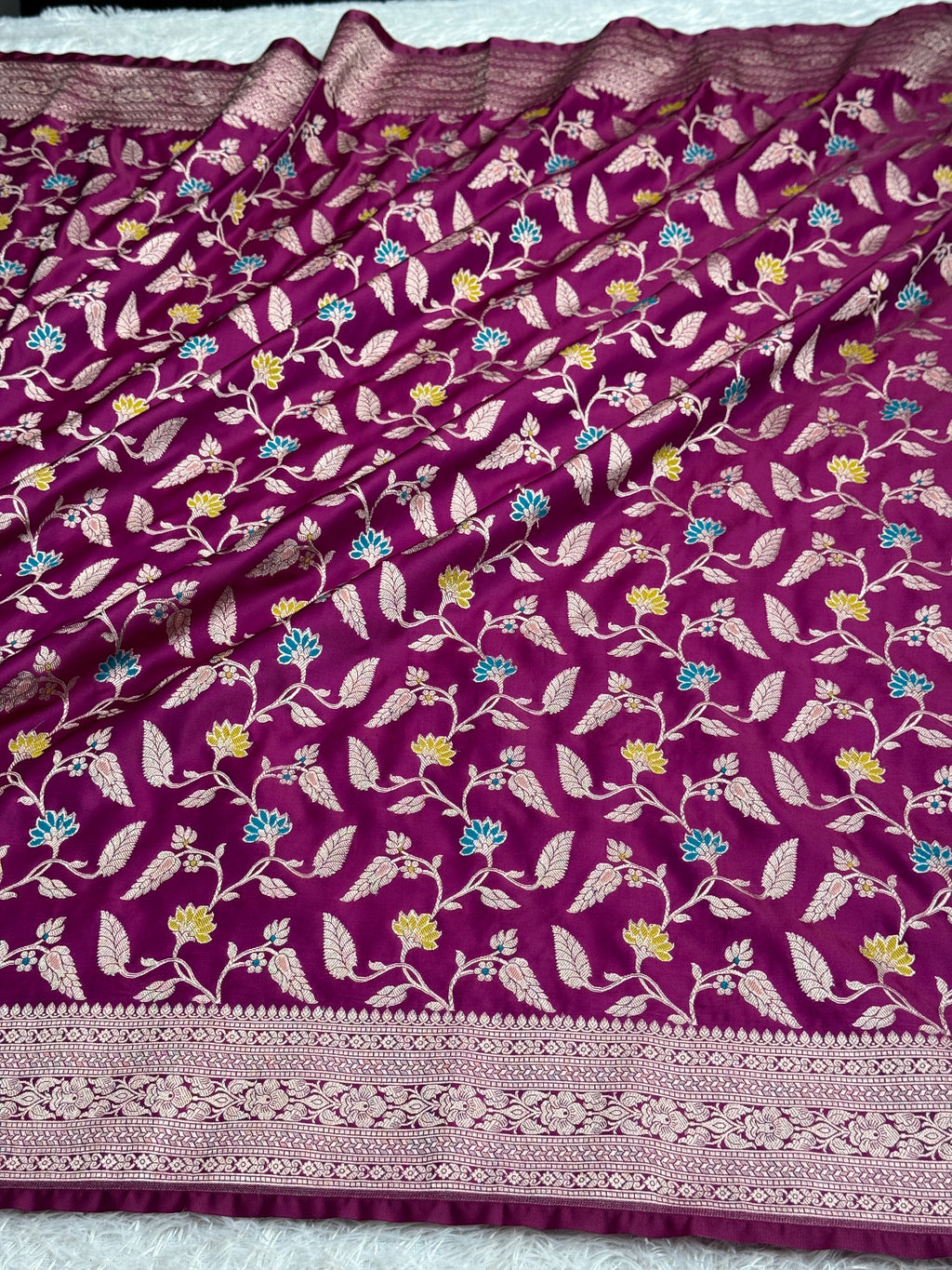 Royal Magenta Mashru Kataan Silk Banarasi Saree with Meenakari Jaal Weaving | MKS710