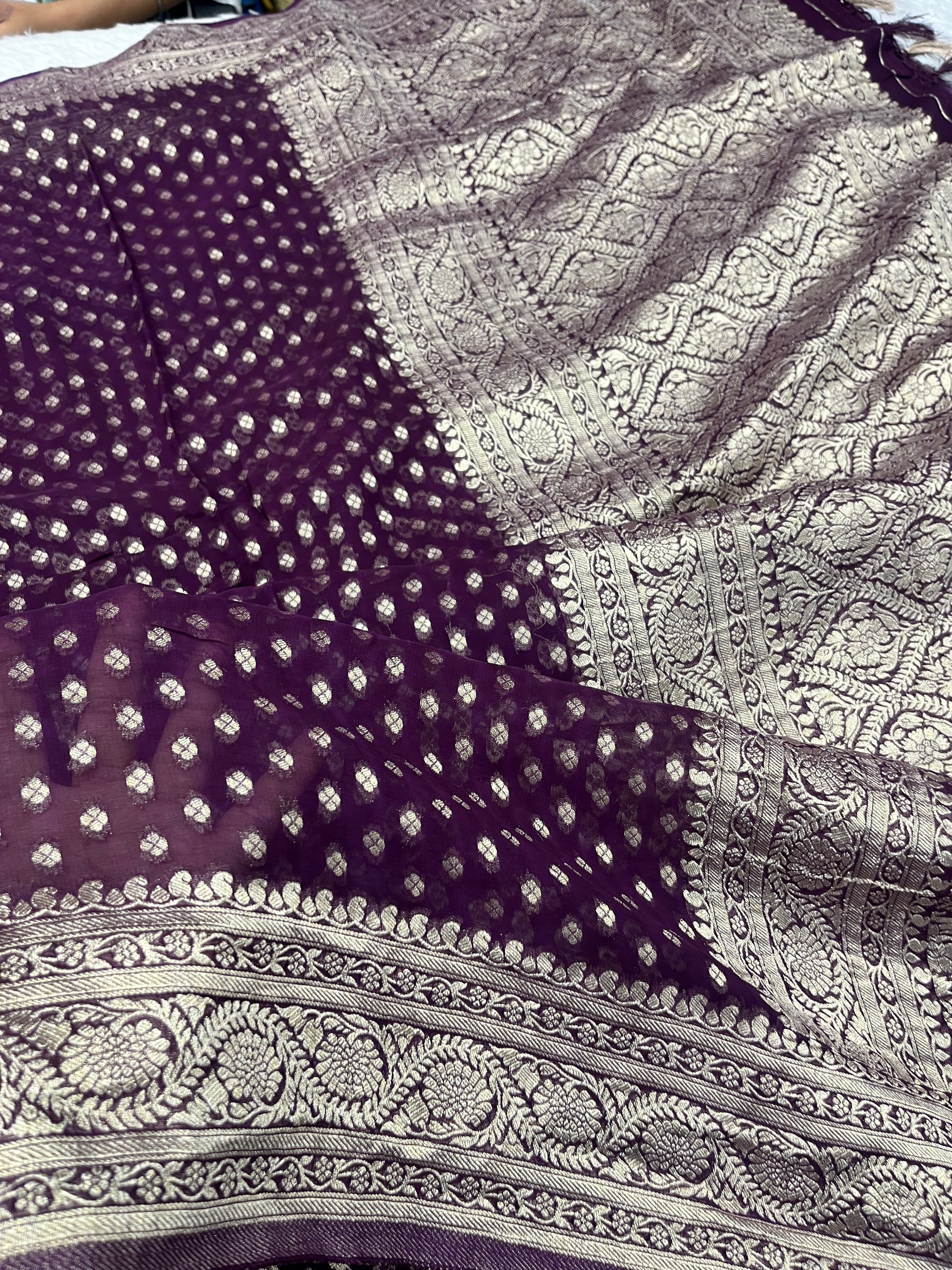 Banarsi Pure Natural Georgette Four flower Buti Design VSG02