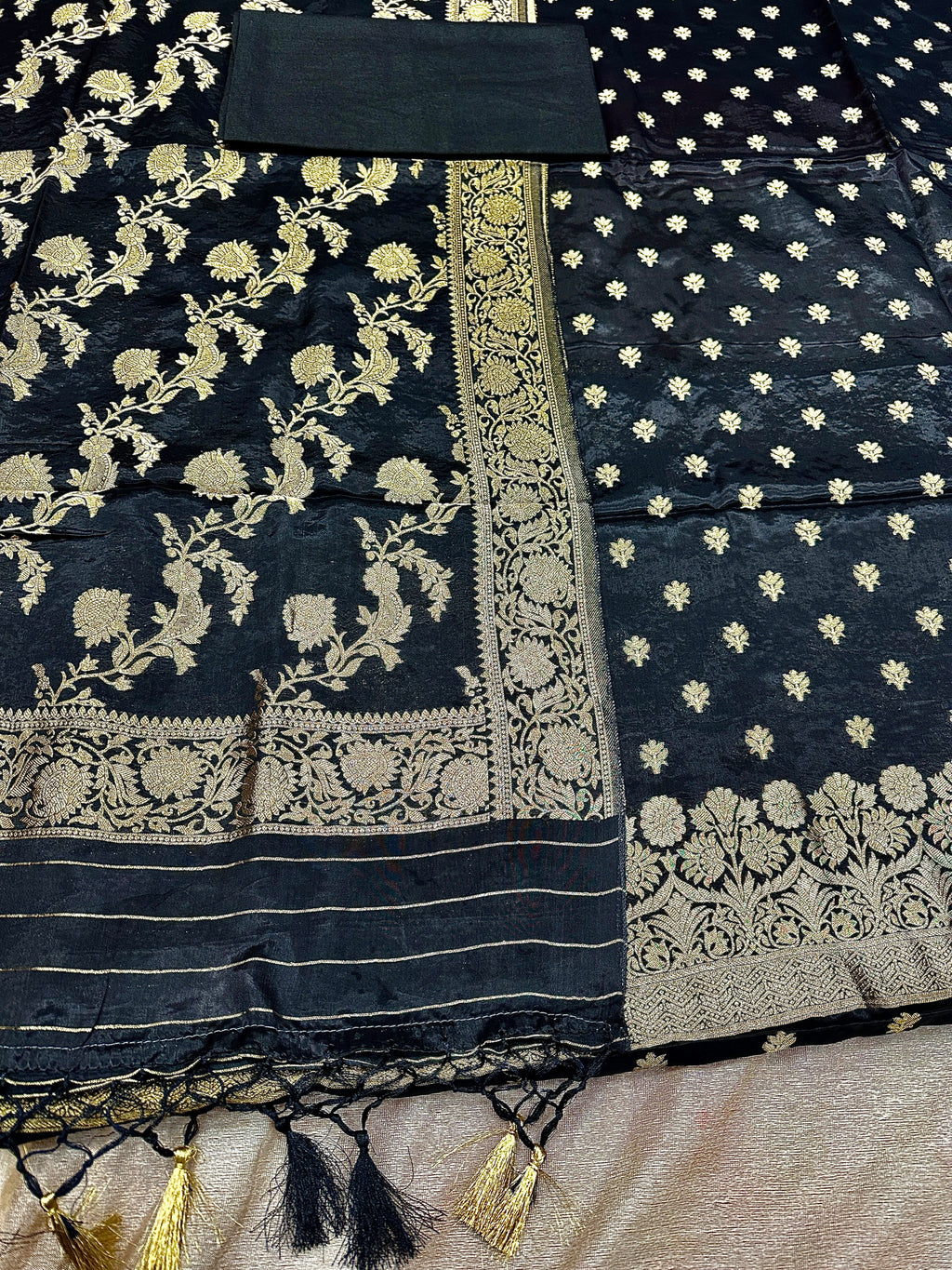 ✨ Banarasi Jacquard Gap Buti HO Silk 3-Piece Unstitched Dress Material MSS26