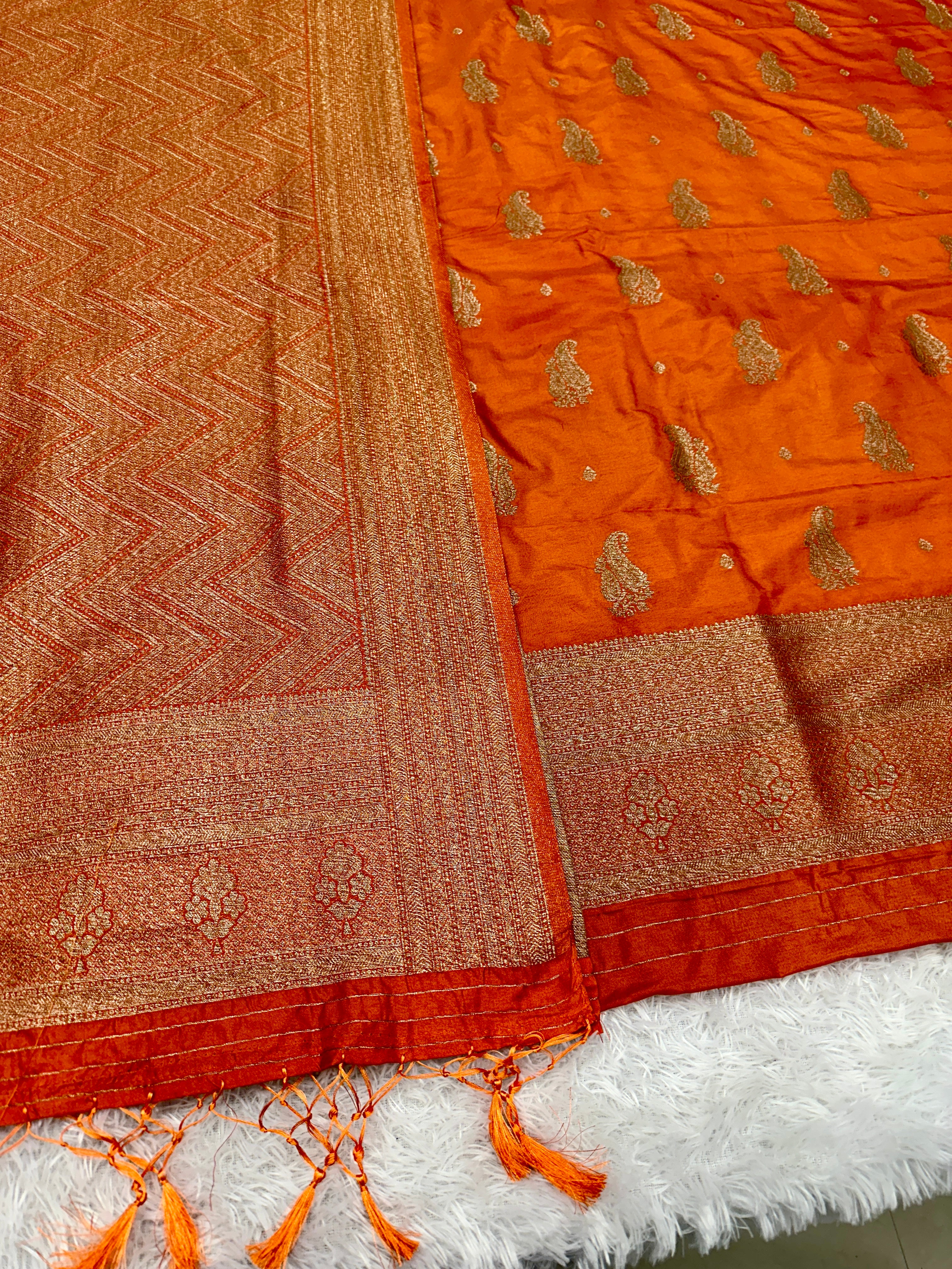 Banarasi Soft Silk 3 Piece Ladies Suit with Antique Zari Woven Work – MSS27