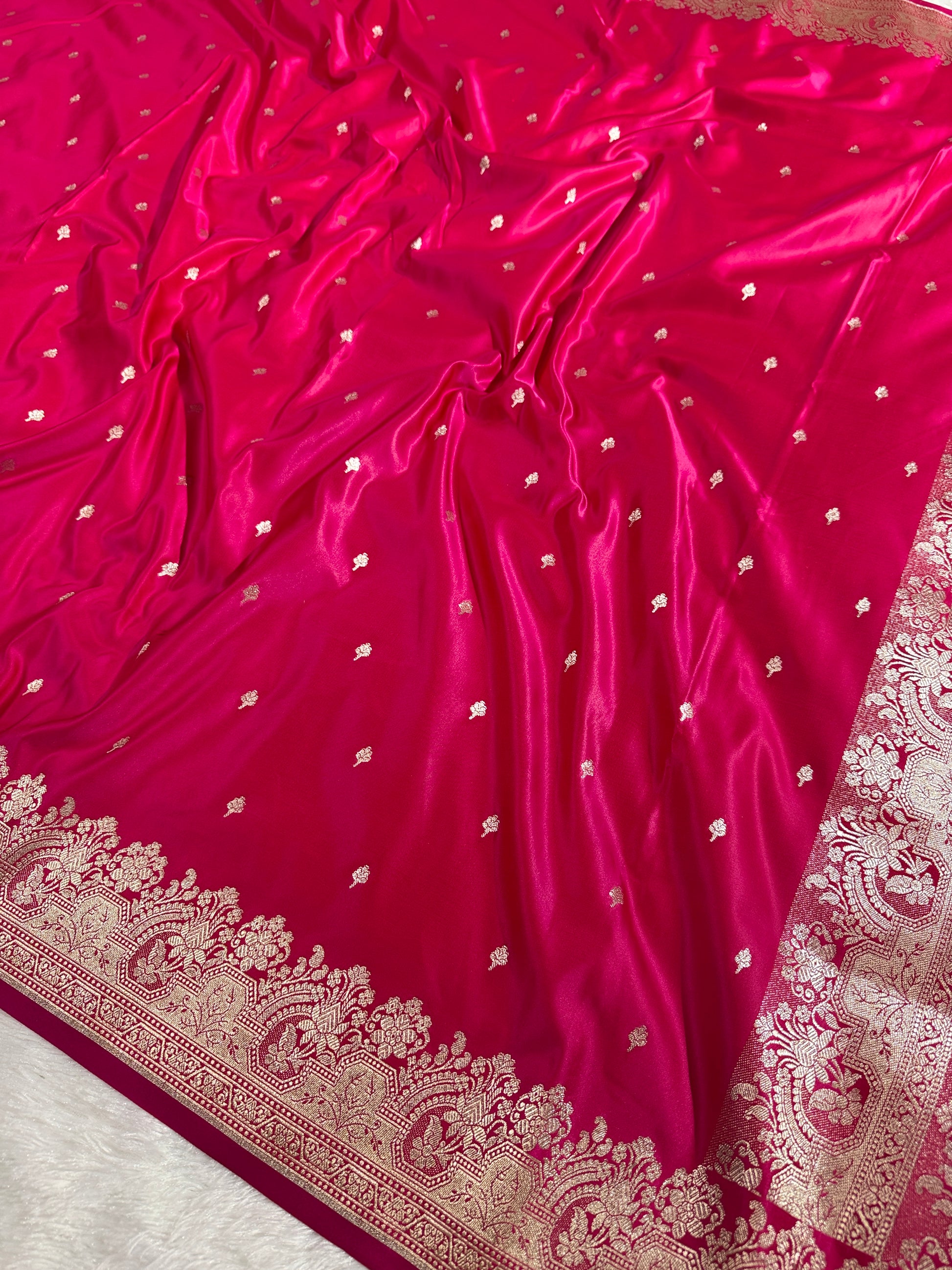 Reddish Pink Banarasi Mashru Silk Saree with Jacquard Woven Designer Buti Pattern MKS025
