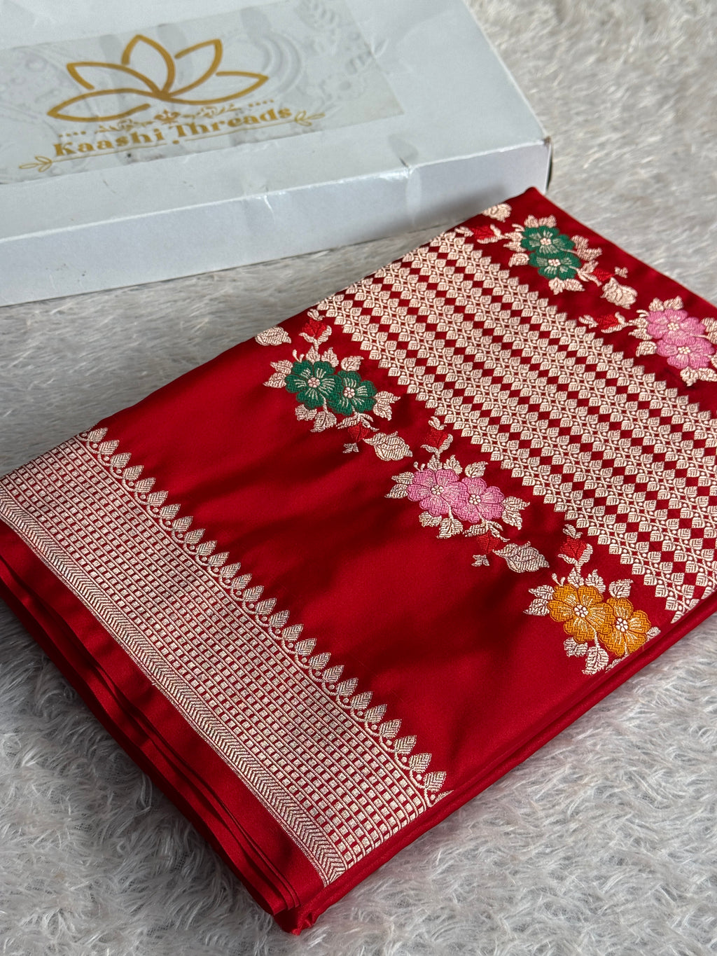 Red Mashru Silk Saree with Meenakari Zari Woven Design – MKS803