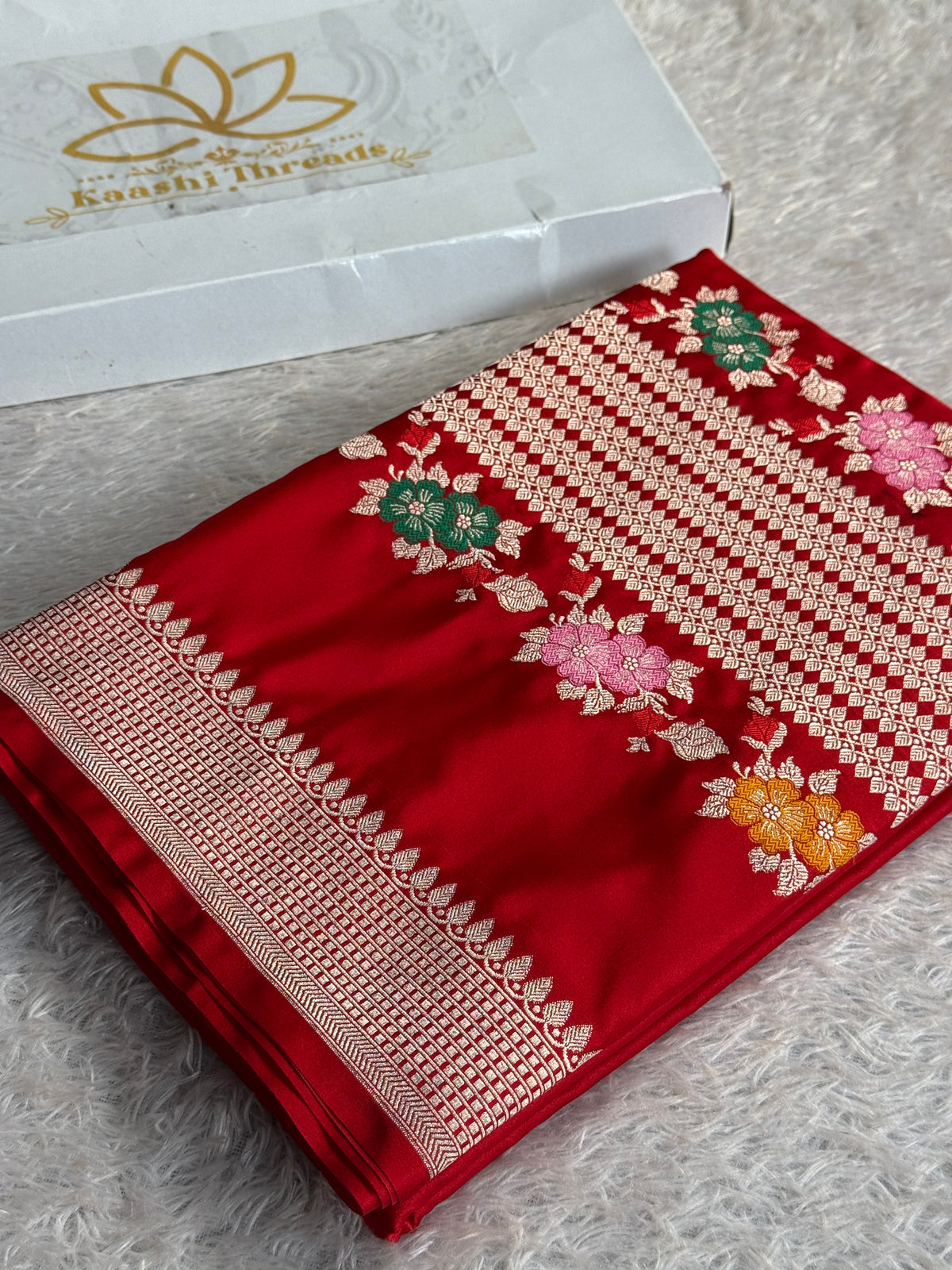 Red Mashru Silk Saree with Meenakari Zari Woven Design – MKS803