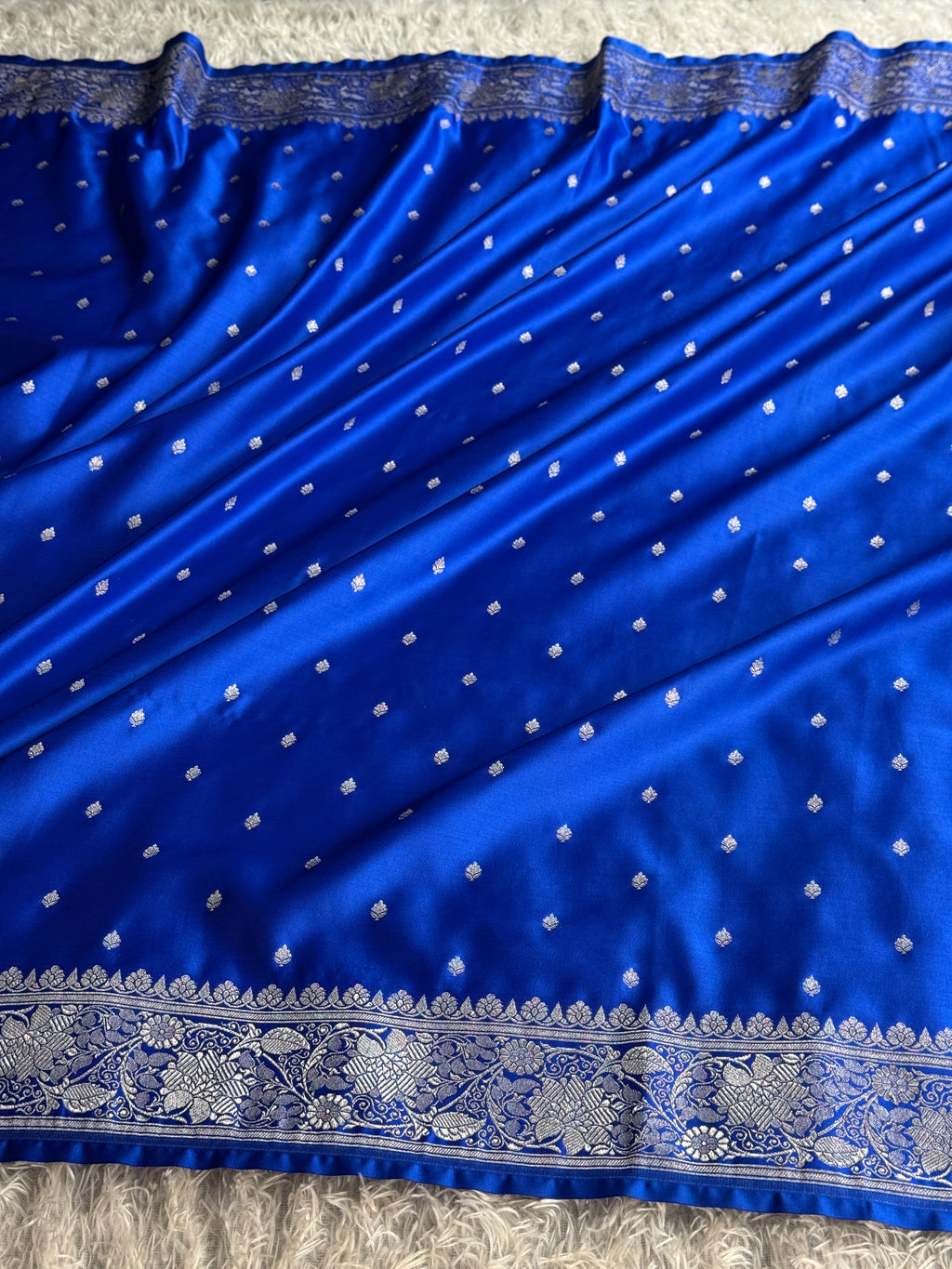 Royal Blue Buta Woven Saree with Rich Pallu & Border Blouse – MKS819