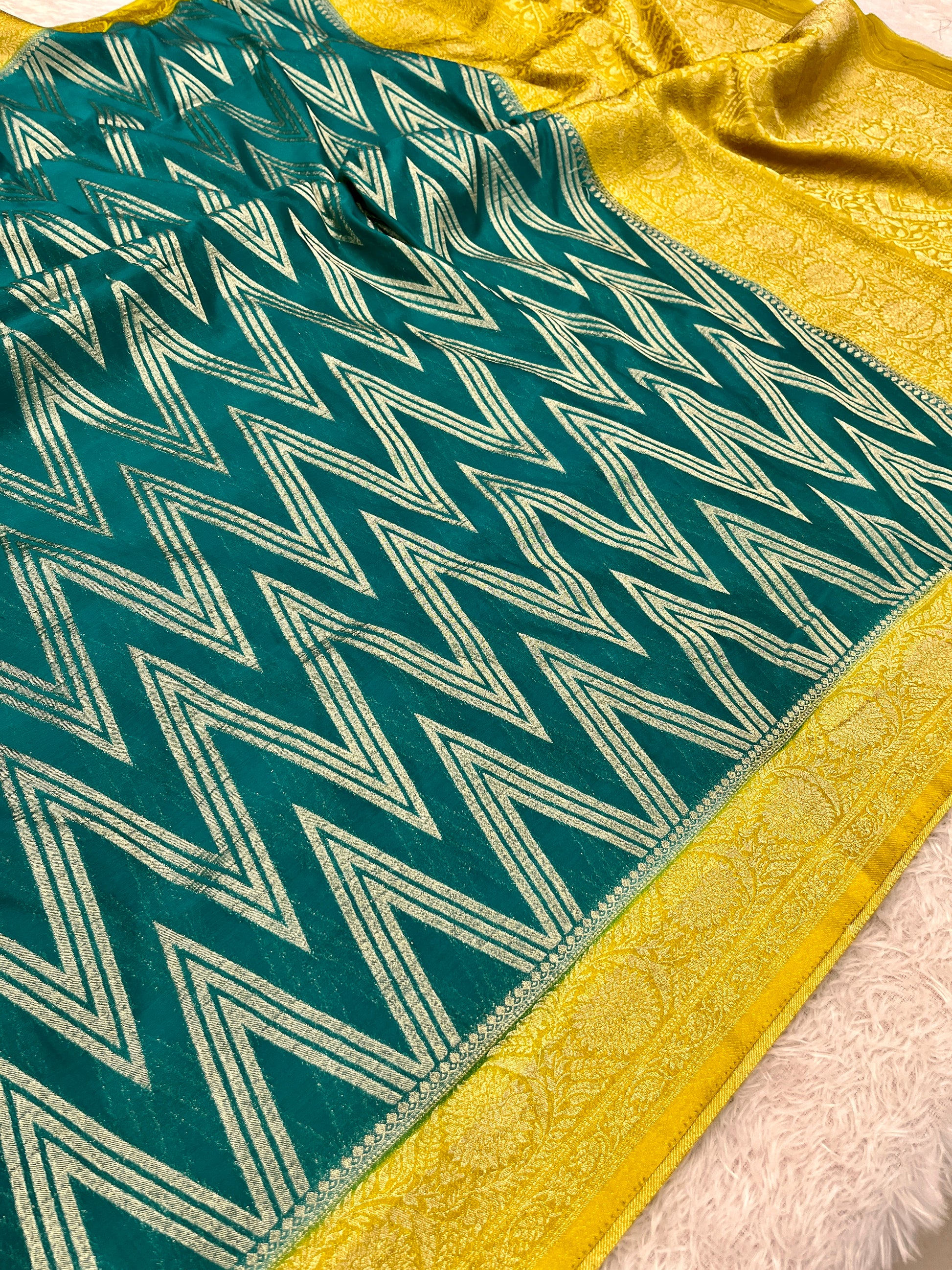 Chinon Silk Zig Zag Design Sea green with yellow Color Saree CN09