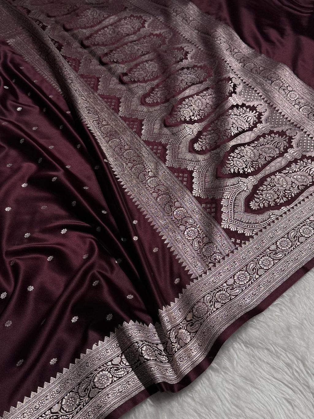 Premium Mashru Kataan Silk Saree with Star Buti Motifs and Luxurious Zari Pallu – MKS410