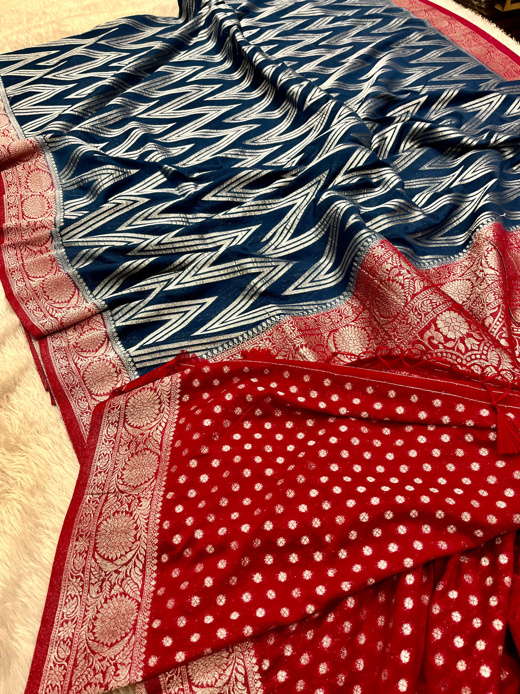 Chinon Silk Zig Zag Design Navy with Red Color Saree CN09