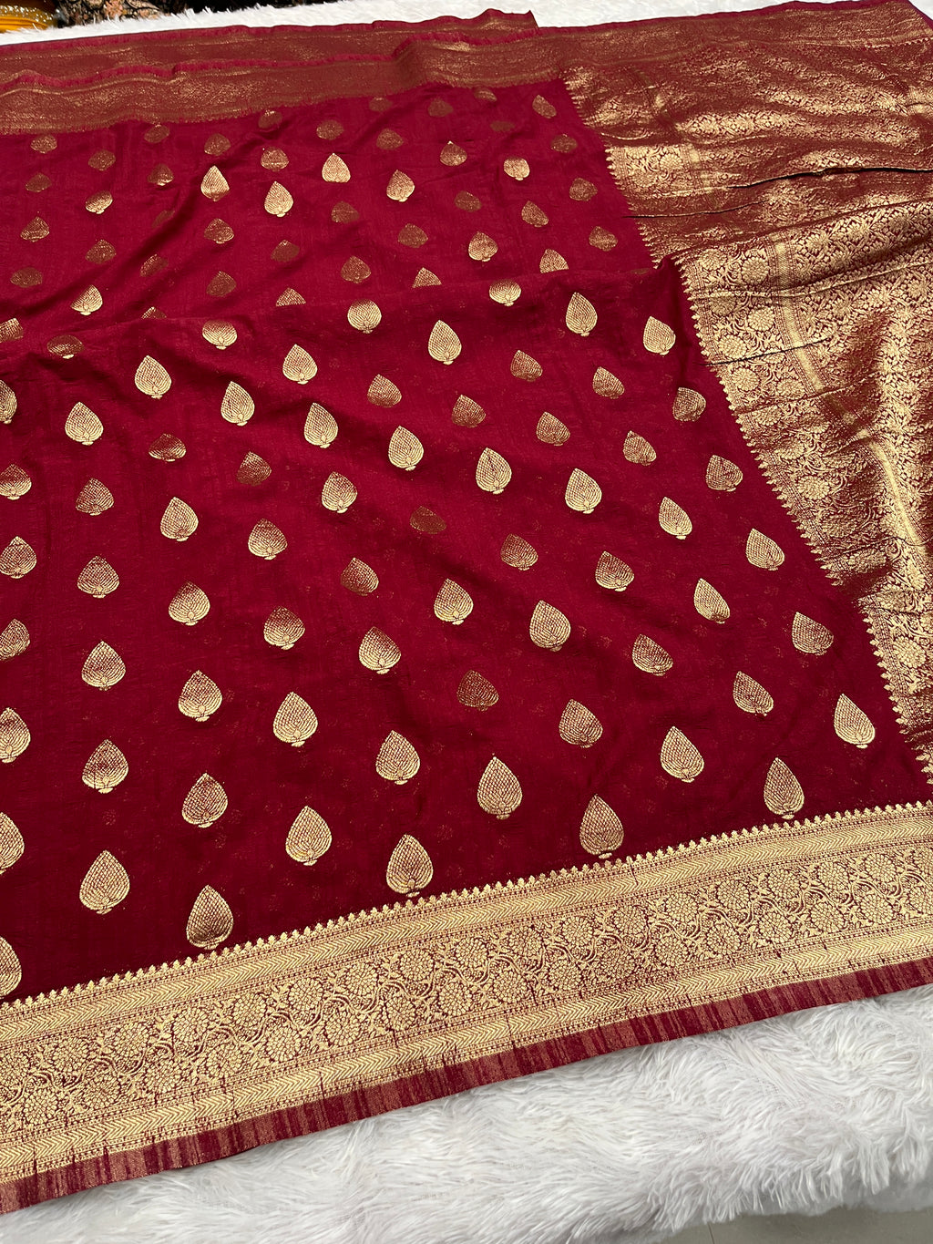 Raw Silk Zari Paan Maroon color  Saree RS005