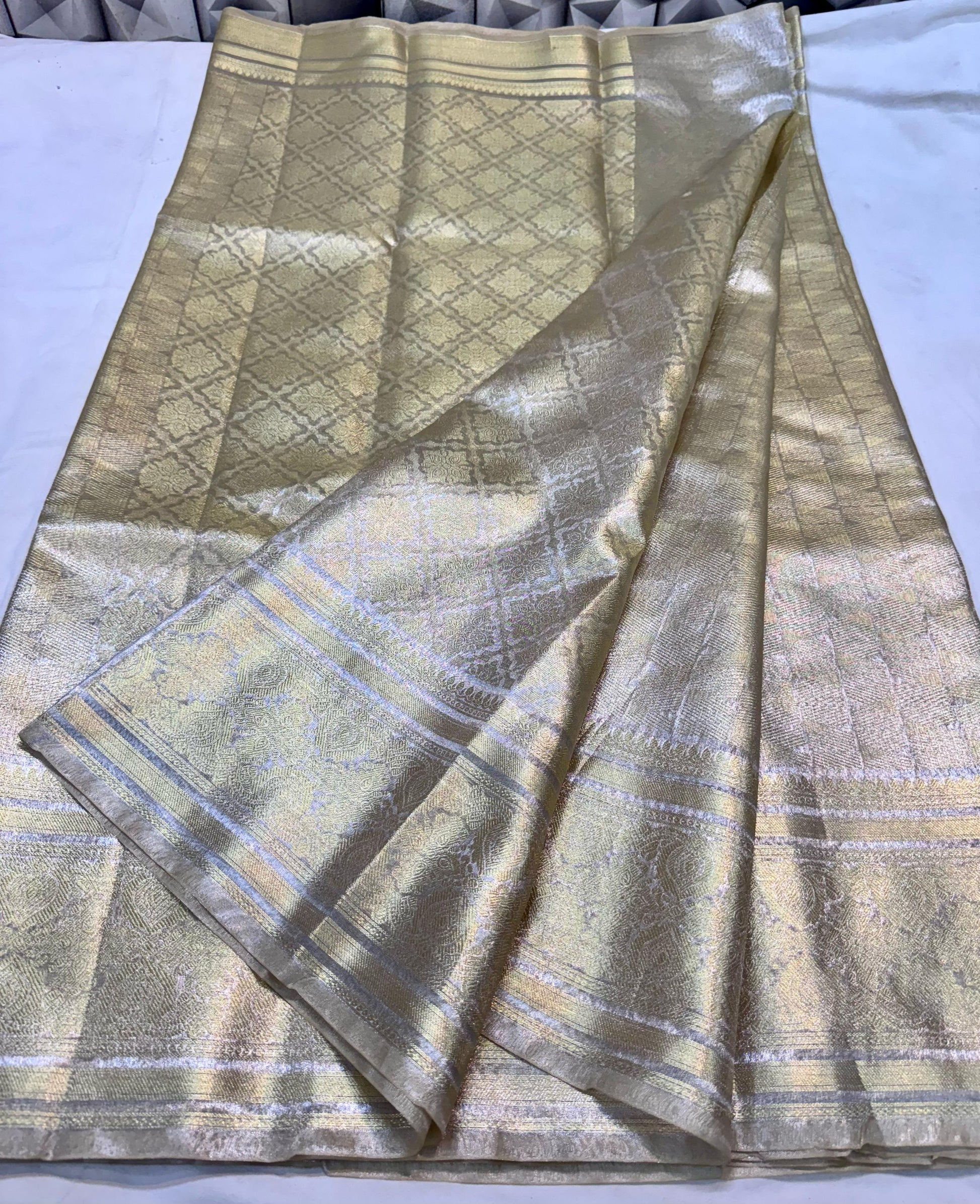 Zari Tissue Silk Saree TS120