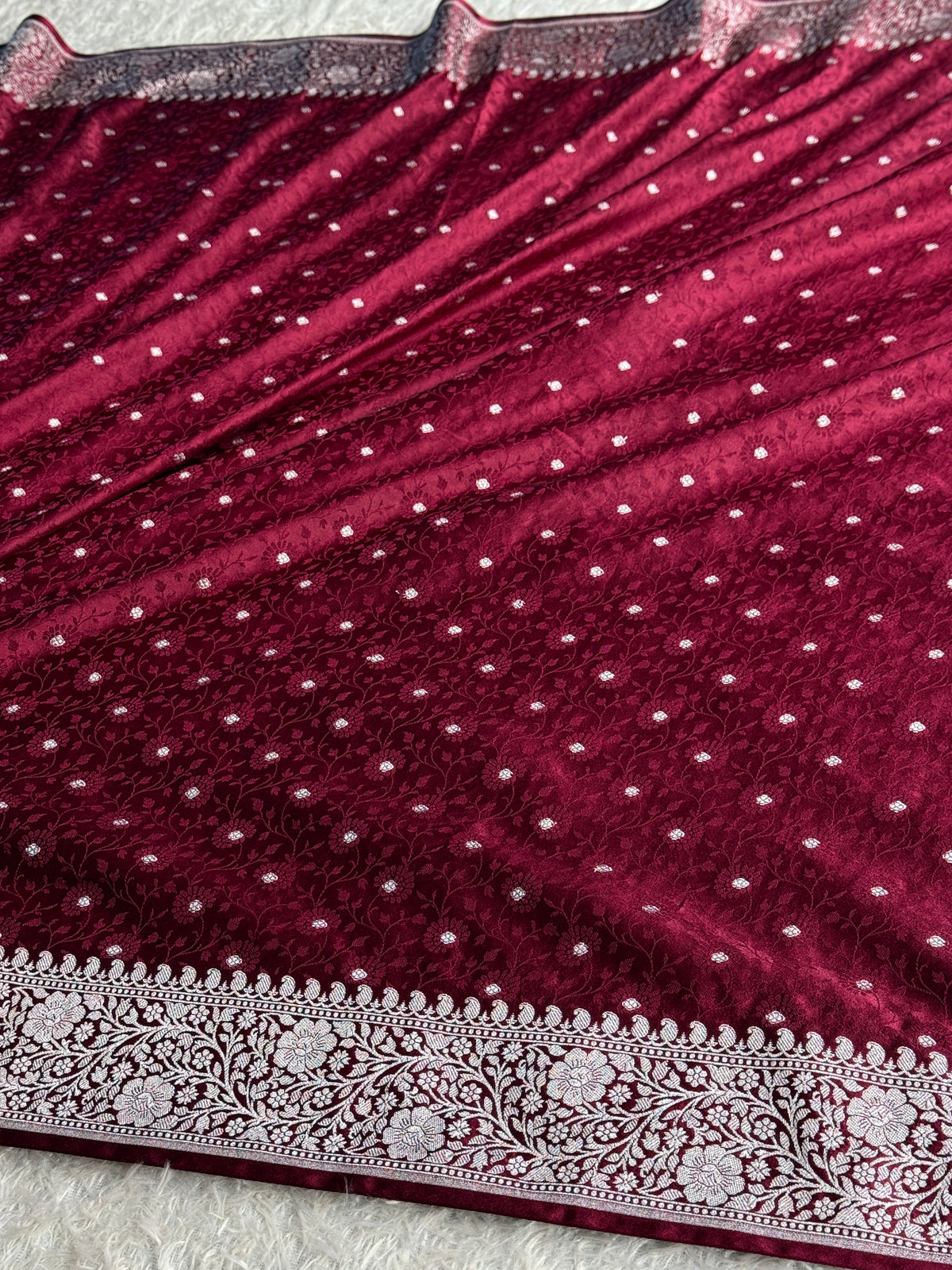 Wine Mashru Kataan Silk Saree with Tanchoi Zari Meena Weaving & Rich Zari Pallu – MKS838