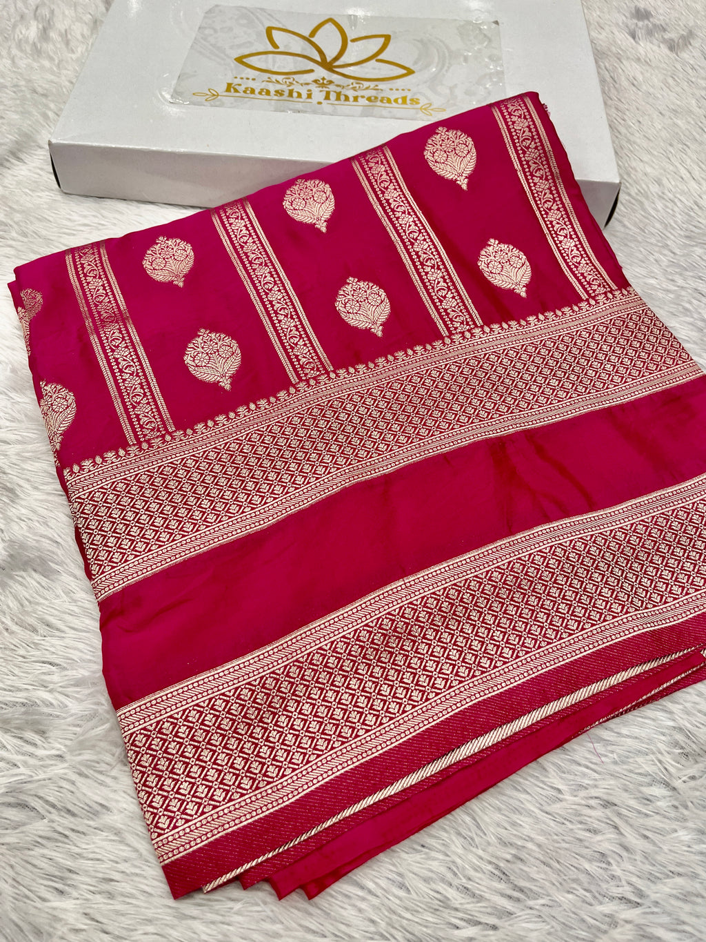 Chinon Silk Horizontal Buta Design Rani Color Saree CN09