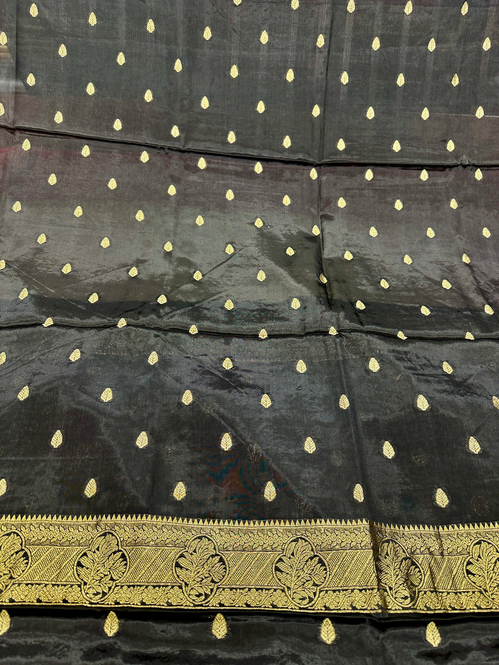 ✨ Banarasi Jacquard Gap Buti HO Silk 3-Piece Unstitched Dress Material MSS21