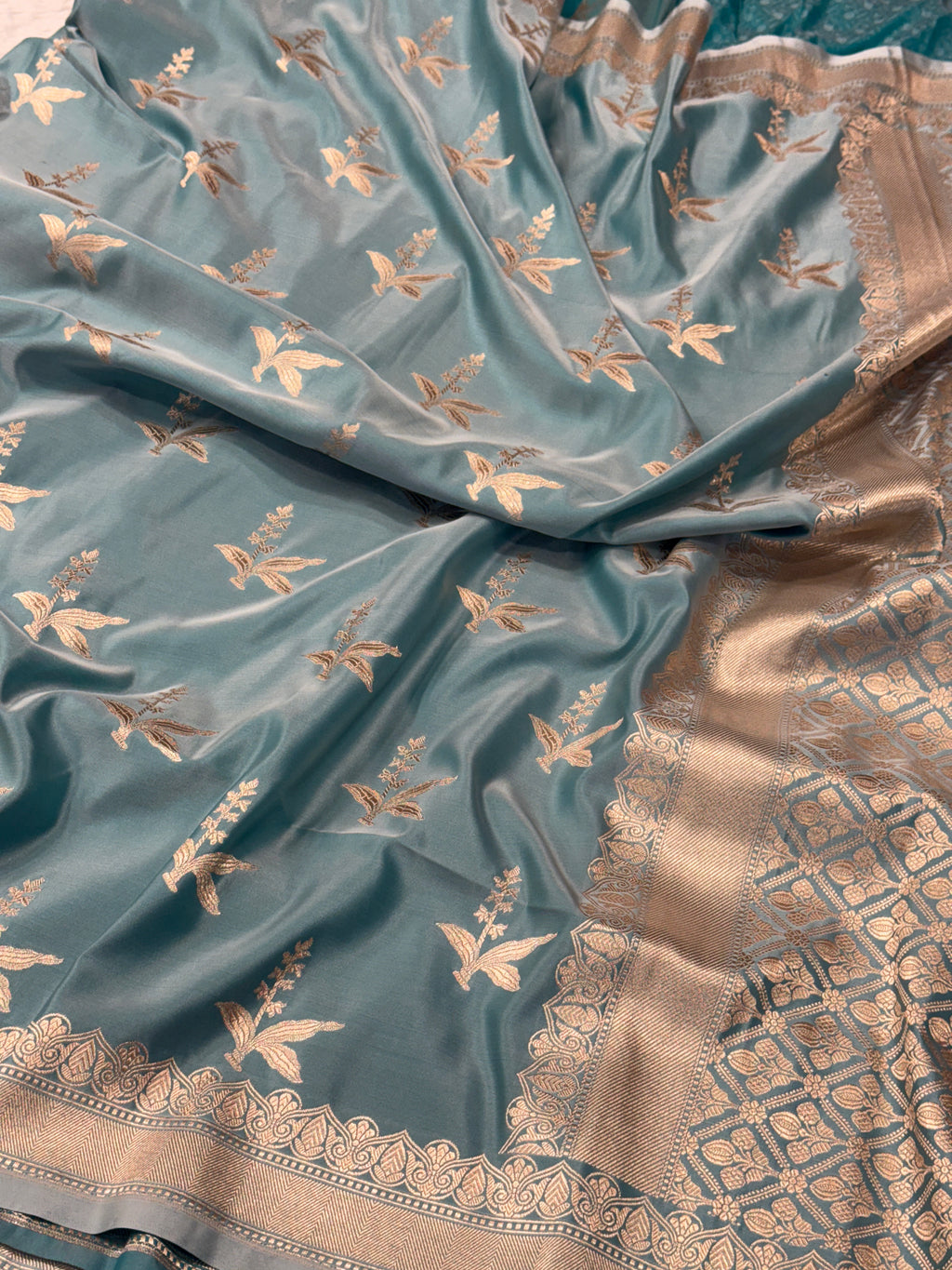 Leaf Design Mashru kataan Silk Saree Ms24