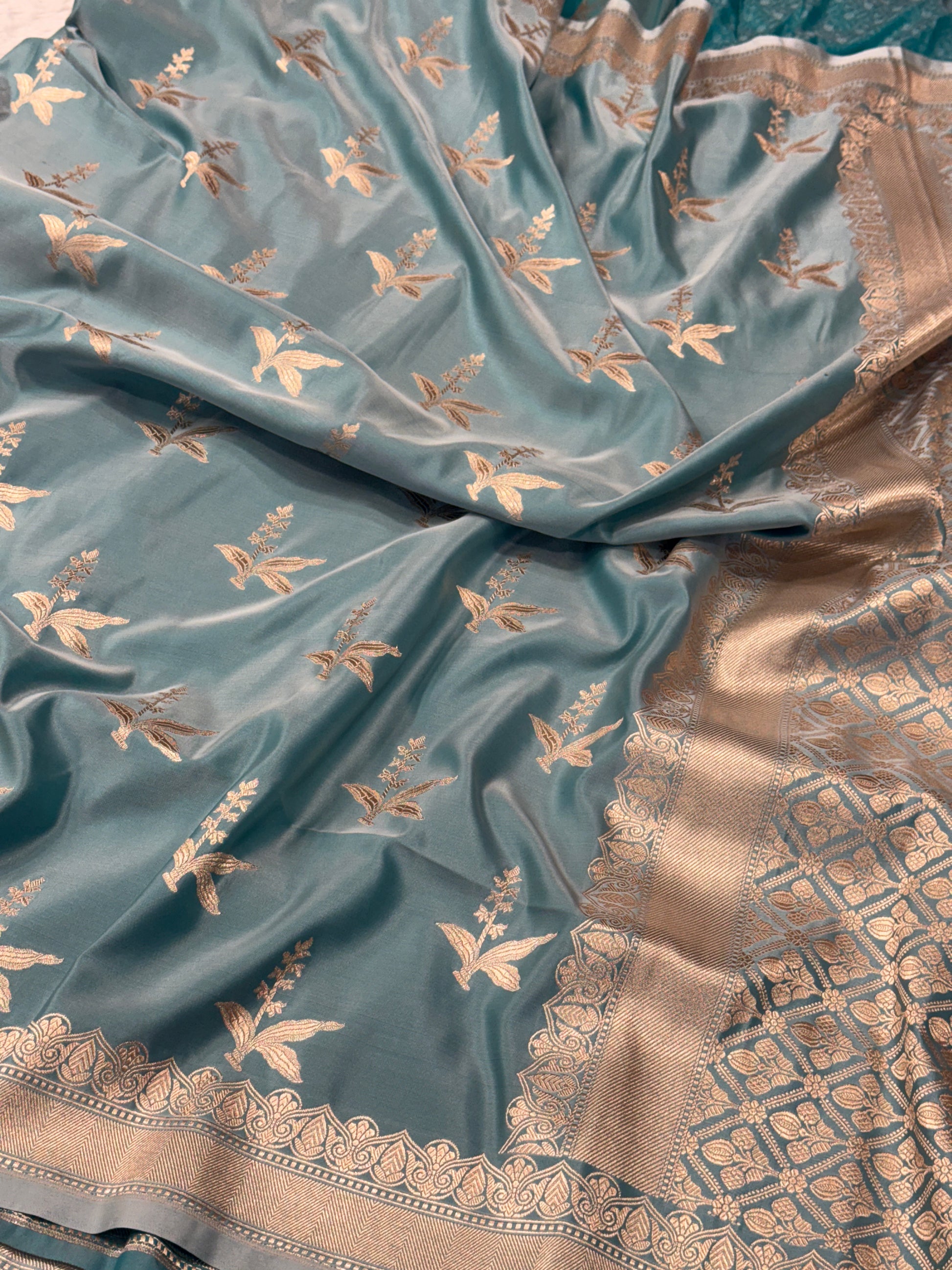 Leaf Design Mashru kataan Silk Saree Ms24