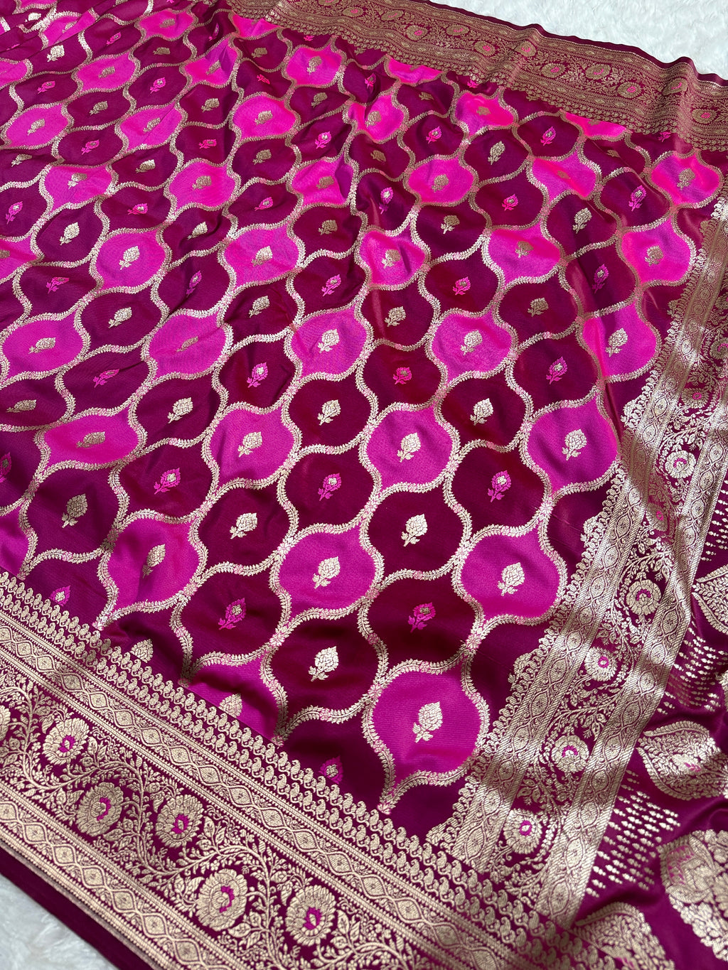 Rani and Wine Rangkaat Banarasi Mashru Silk Saree with Jacquard Woven Jaal Pattern MKS033