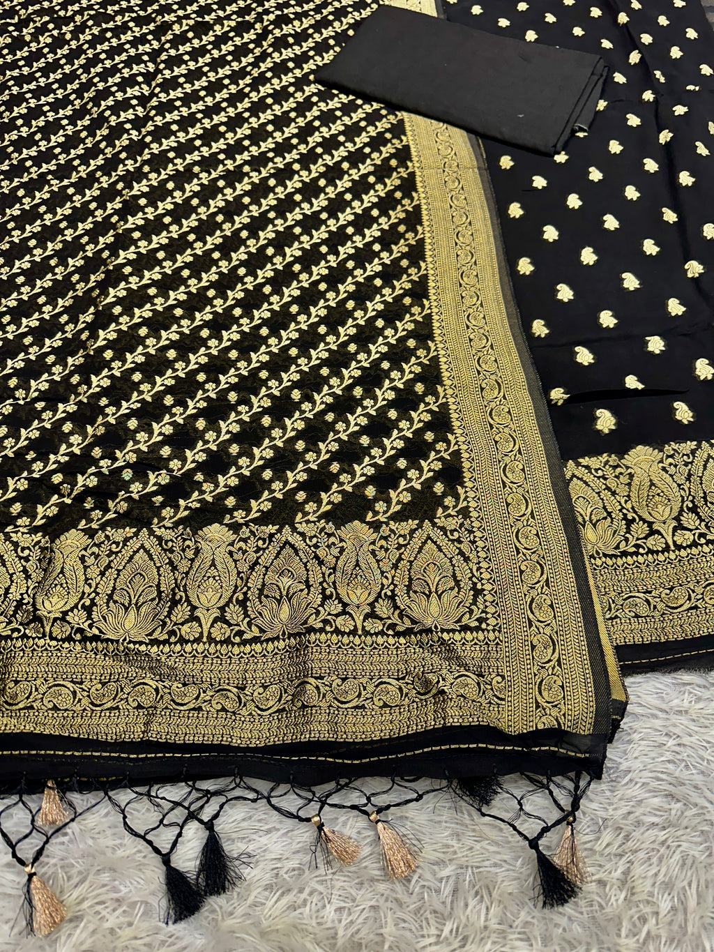 Banarasi Jacquard Zari Georgette Suit Dress – 3 Pc Set MSS23