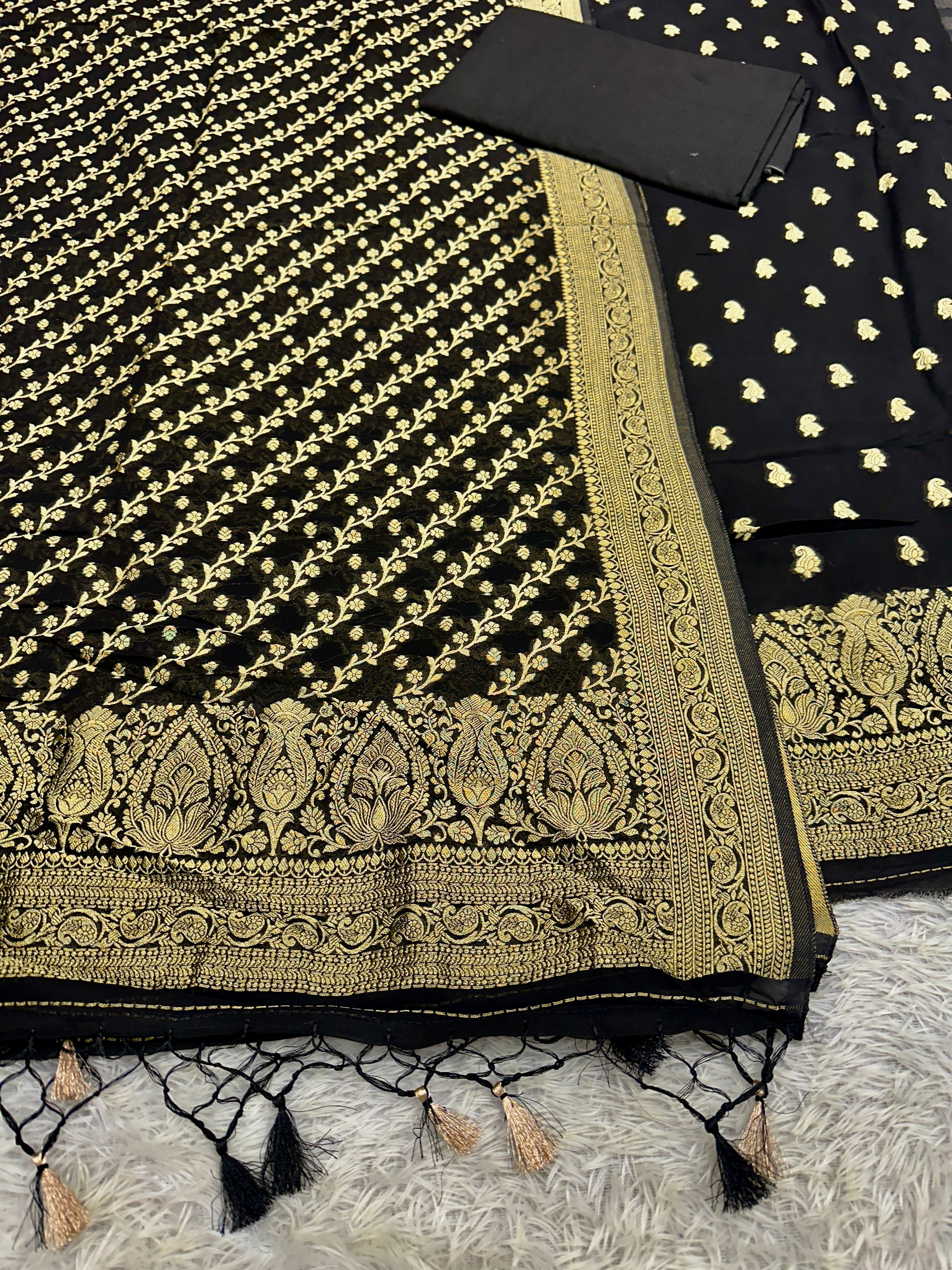 Banarasi Jacquard Zari Georgette Suit Dress – 3 Pc Set MSS23