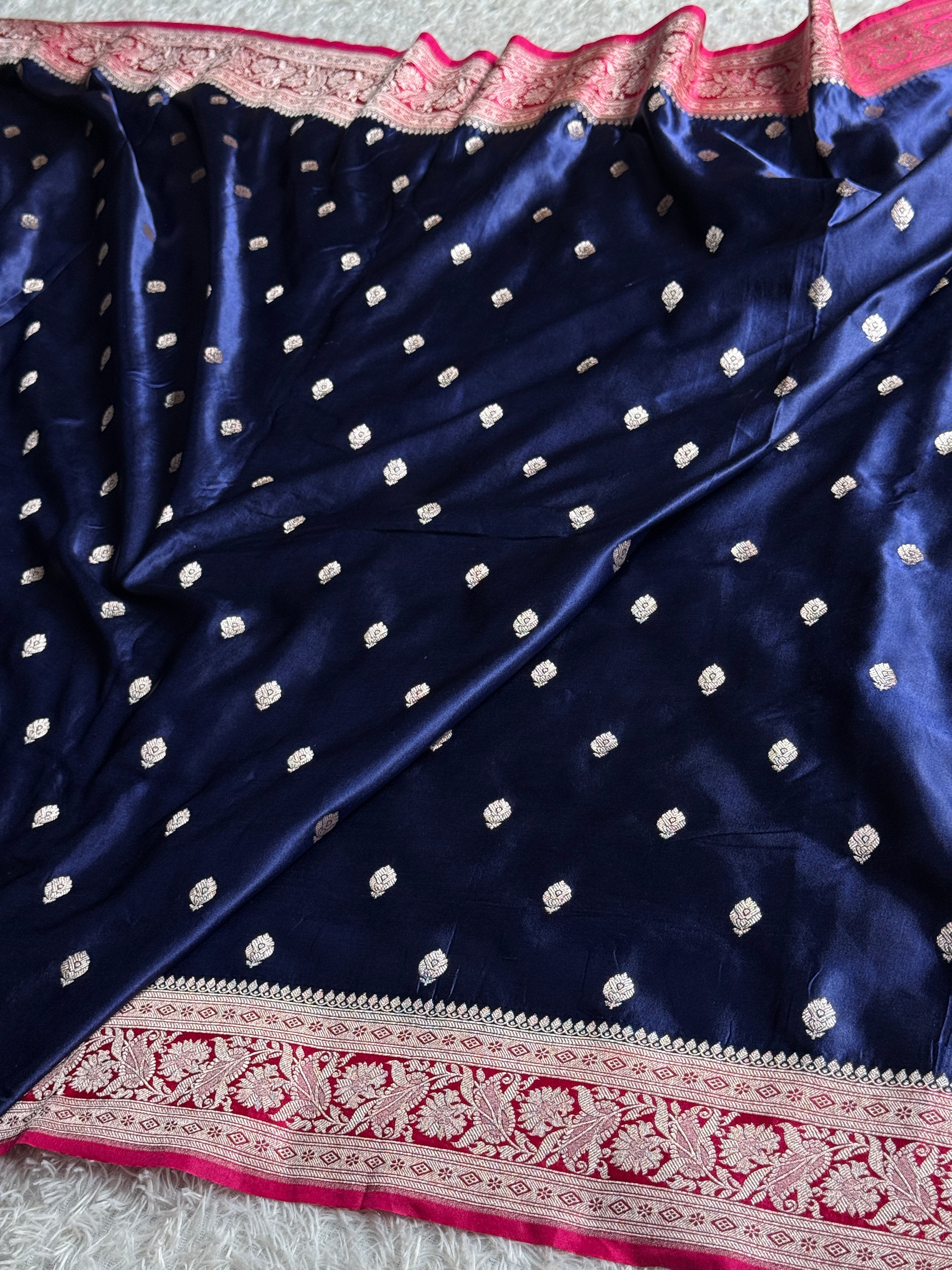 Royal Navy Blue Mashru Kataan Silk Banarasi Saree with Reddish Pink Contrast Border – MKS671