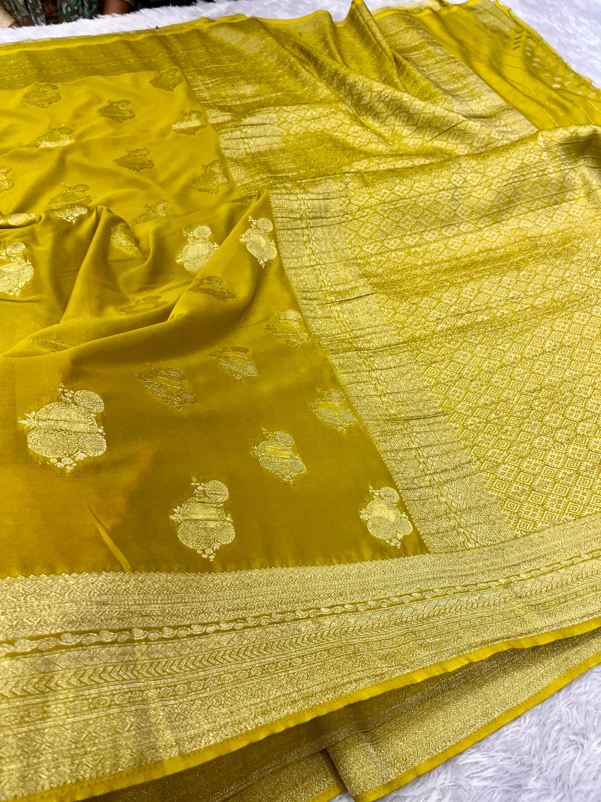 Chinon Silk Karry  Buta  Design Lemon color  Saree CN08