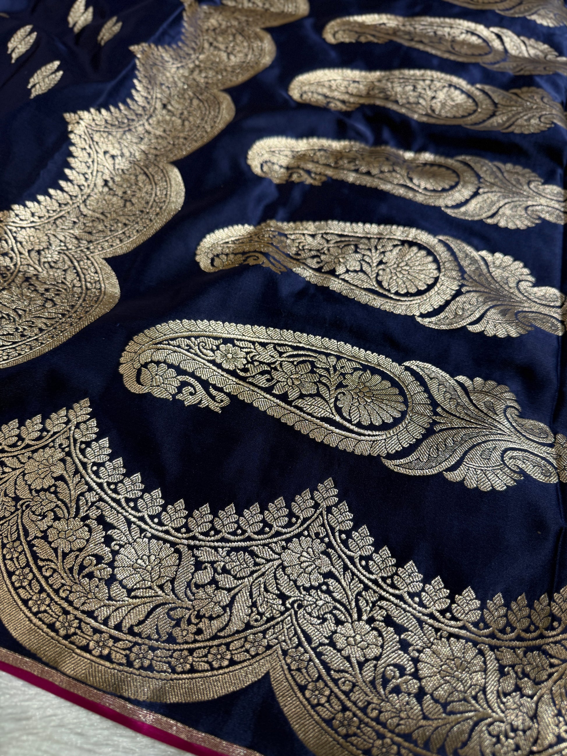Navy Blue Banarasi Mashru Silk Saree with Jacquard Dual Buta Weave & Fine Zari Highlights MKS088