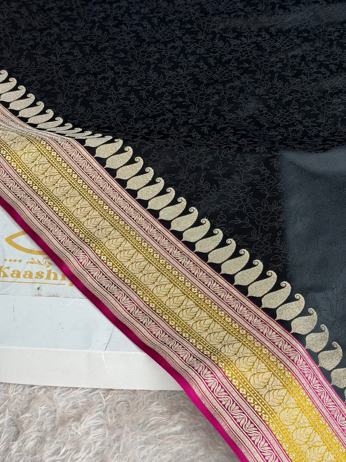 Black Mashru Silk Tanchoi Woven Saree with Multicolour Zari Border & Rich Zari Pallu | MKS851