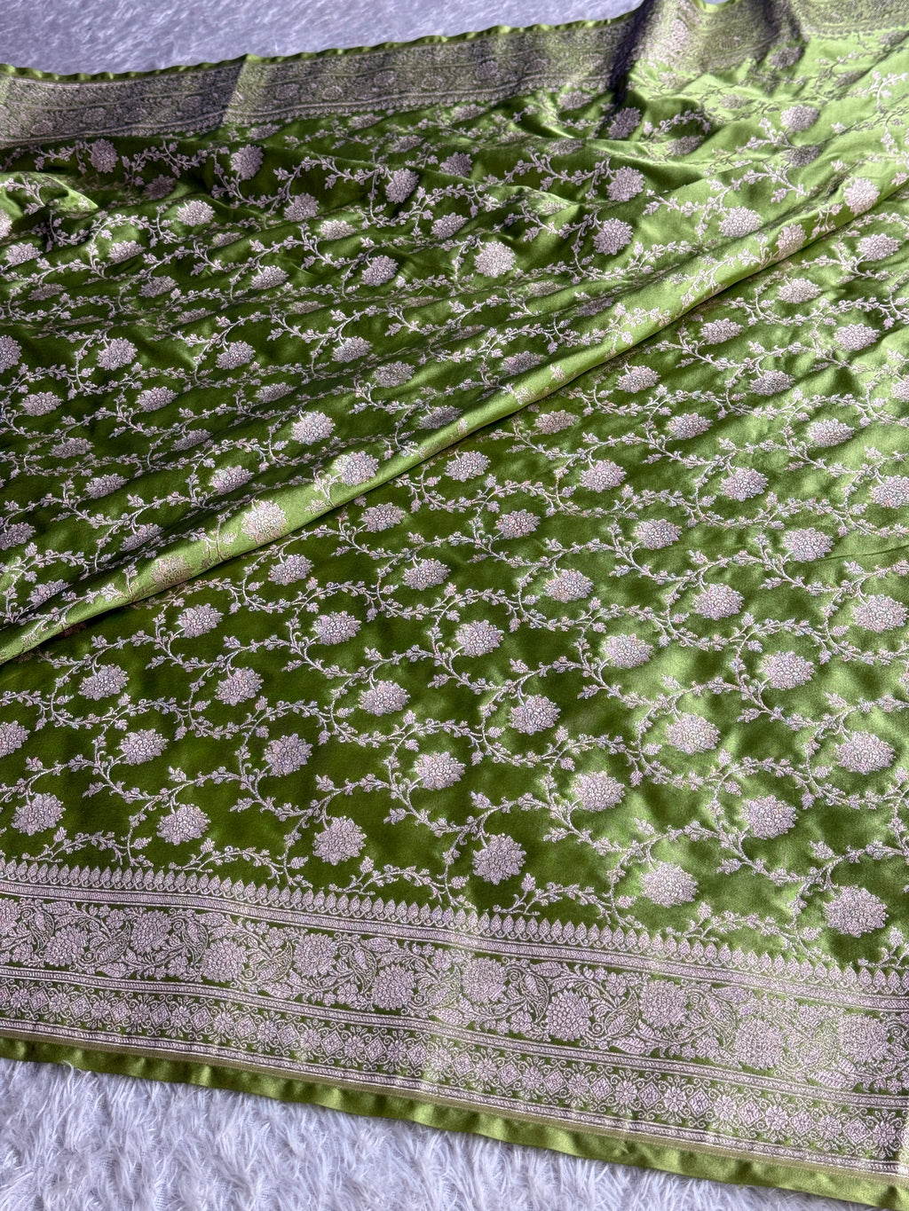 Sea Green Mashru Kataan Silk Banarasi Saree with Zari Jaal Weaving | MKS751
