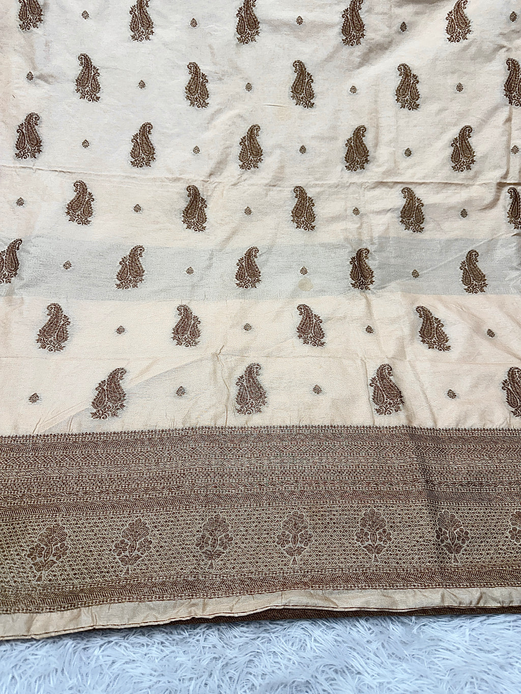 Banarasi Soft Silk 3 Piece Ladies Suit with Antique Zari Woven Work – MSS27