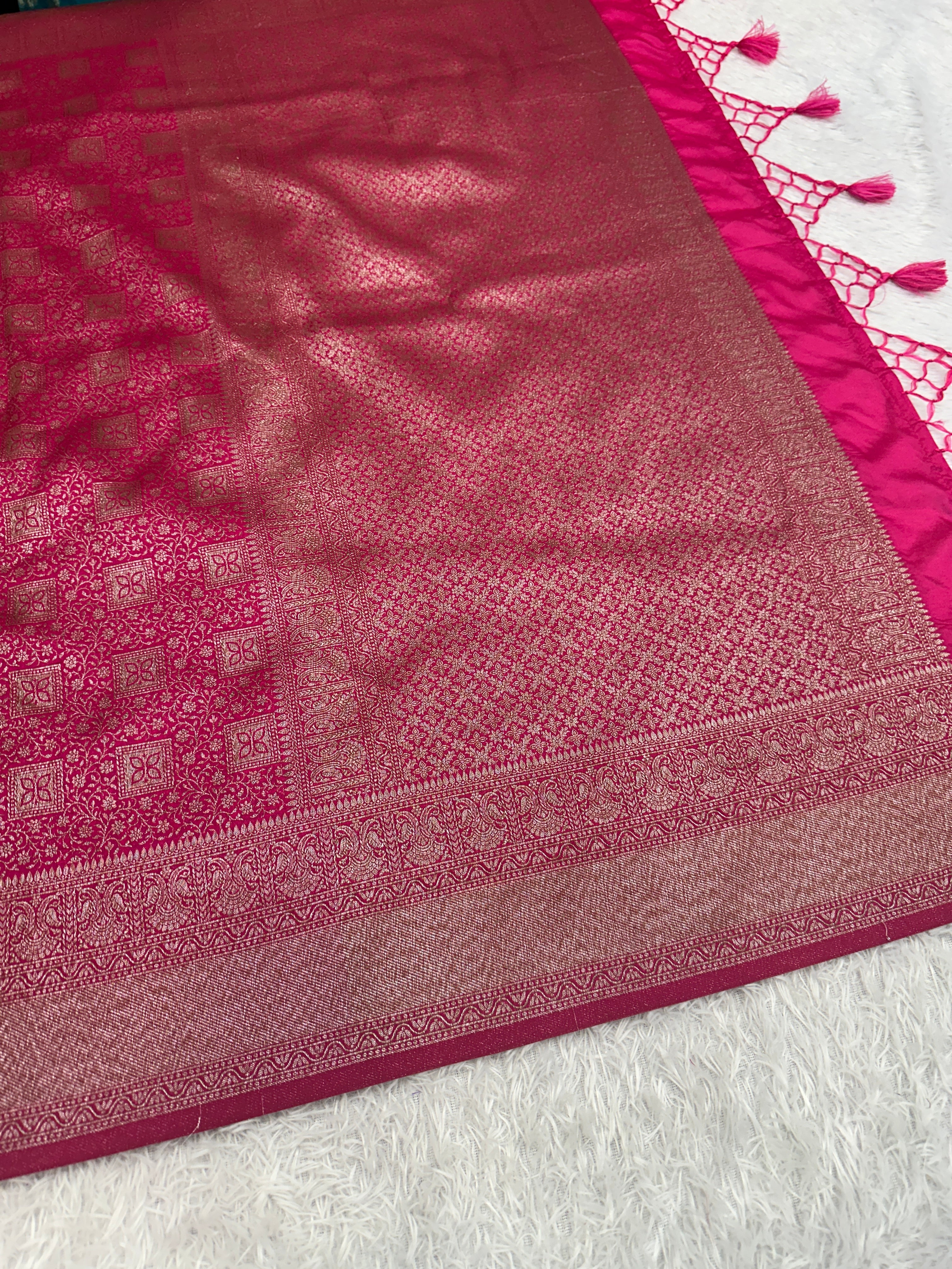 Rani pink Banarasi Dupion Silk Saree with Embossed Antique Zari Weaving & Rich Antique Zari Pallu | STF109