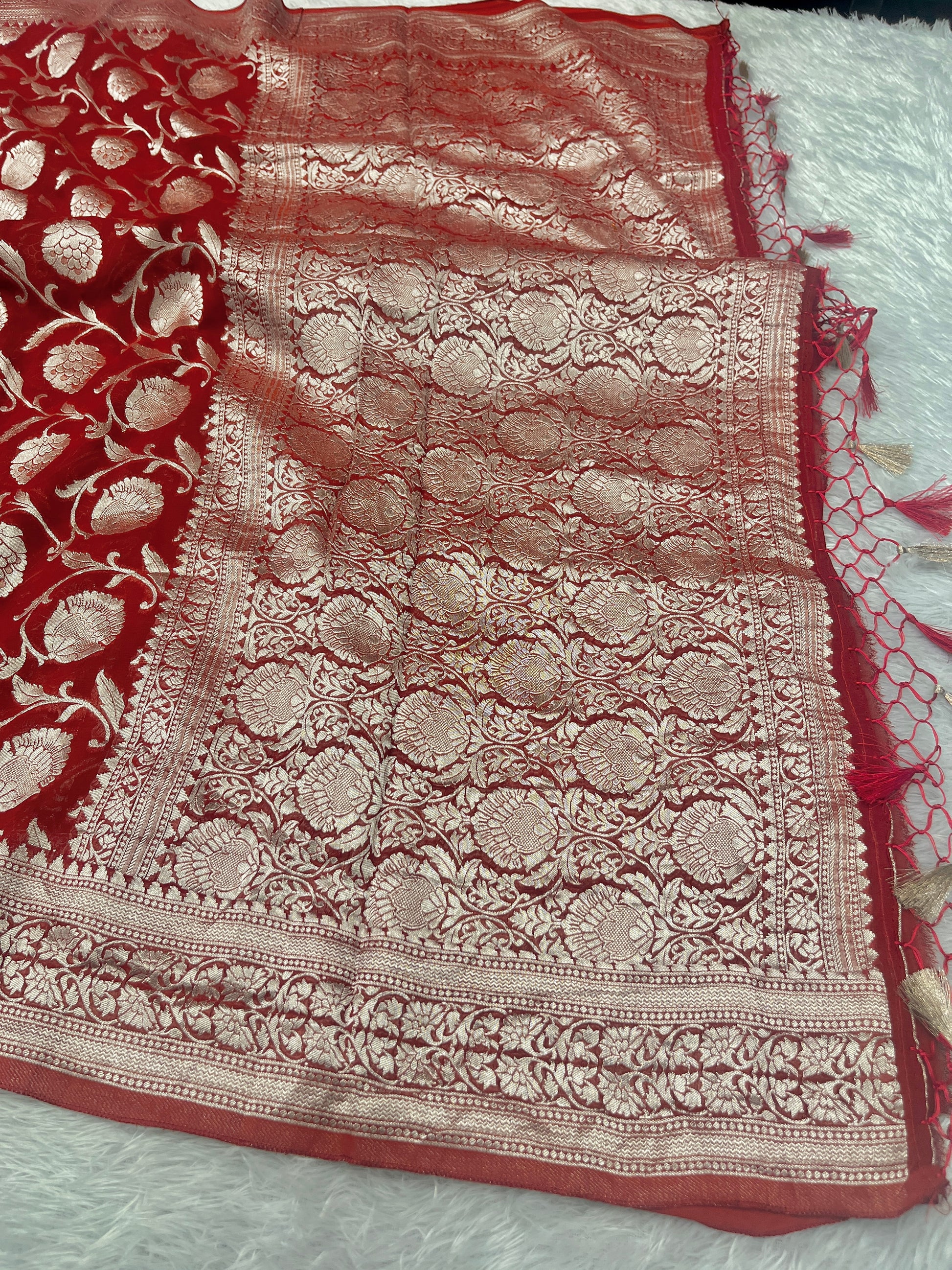 Banarsi Pure Natural Georgette Jaal Design Pattern VSG01