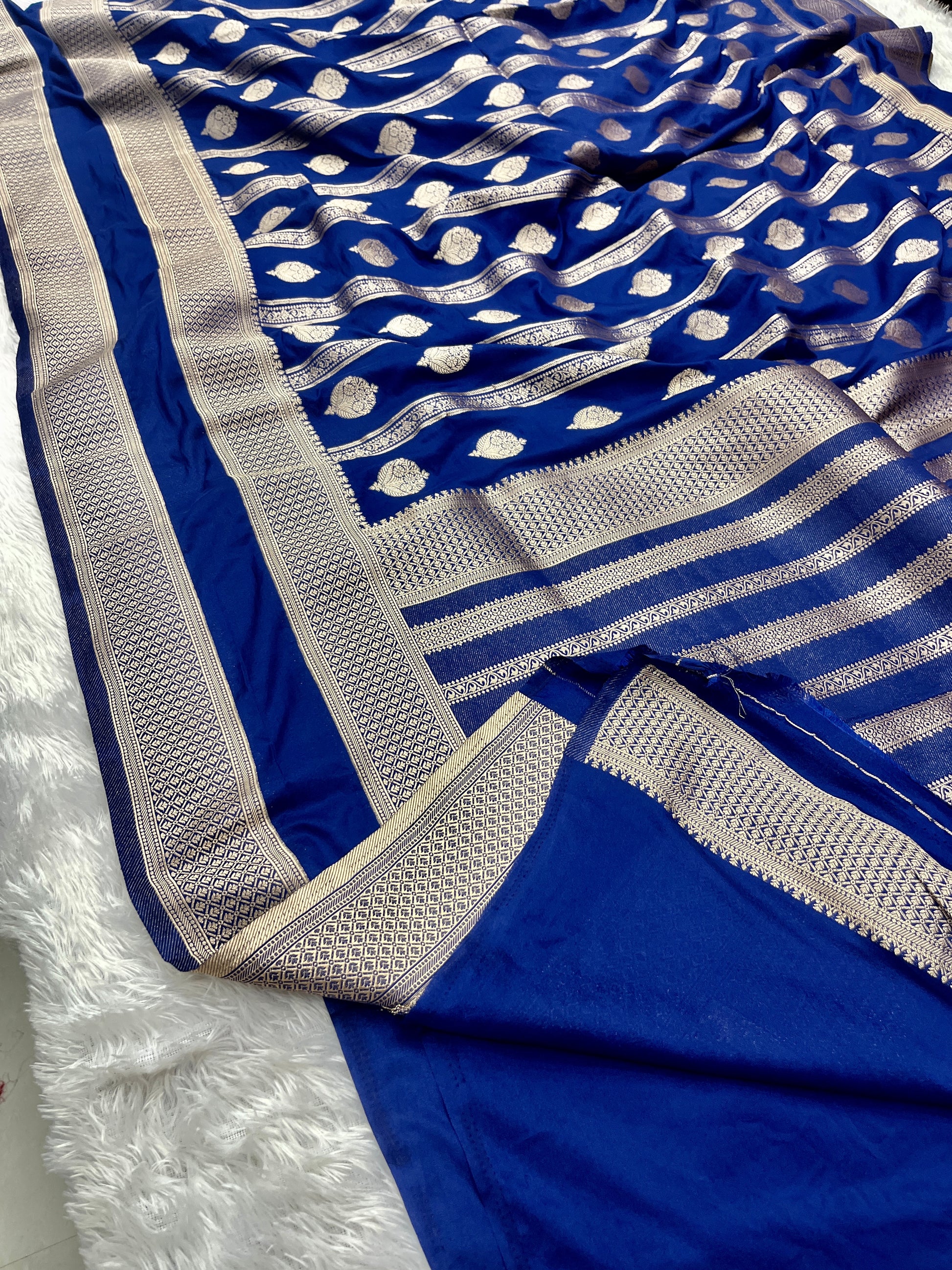 Chinon Silk Horizontal Buta Design Navy Blue Color Saree CN09