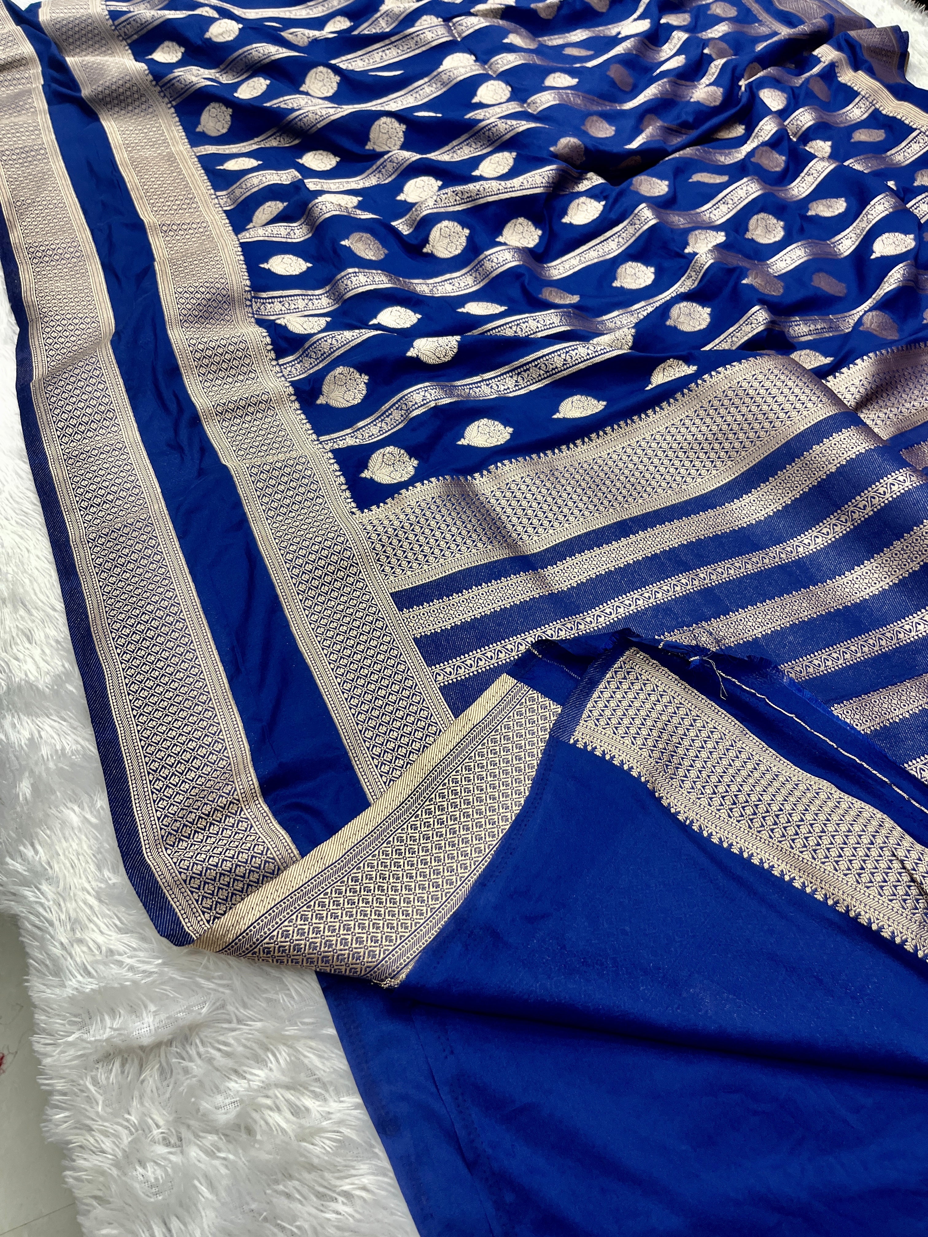 Chinon Silk Horizontal Buta Design Navy Blue Color Saree CN09