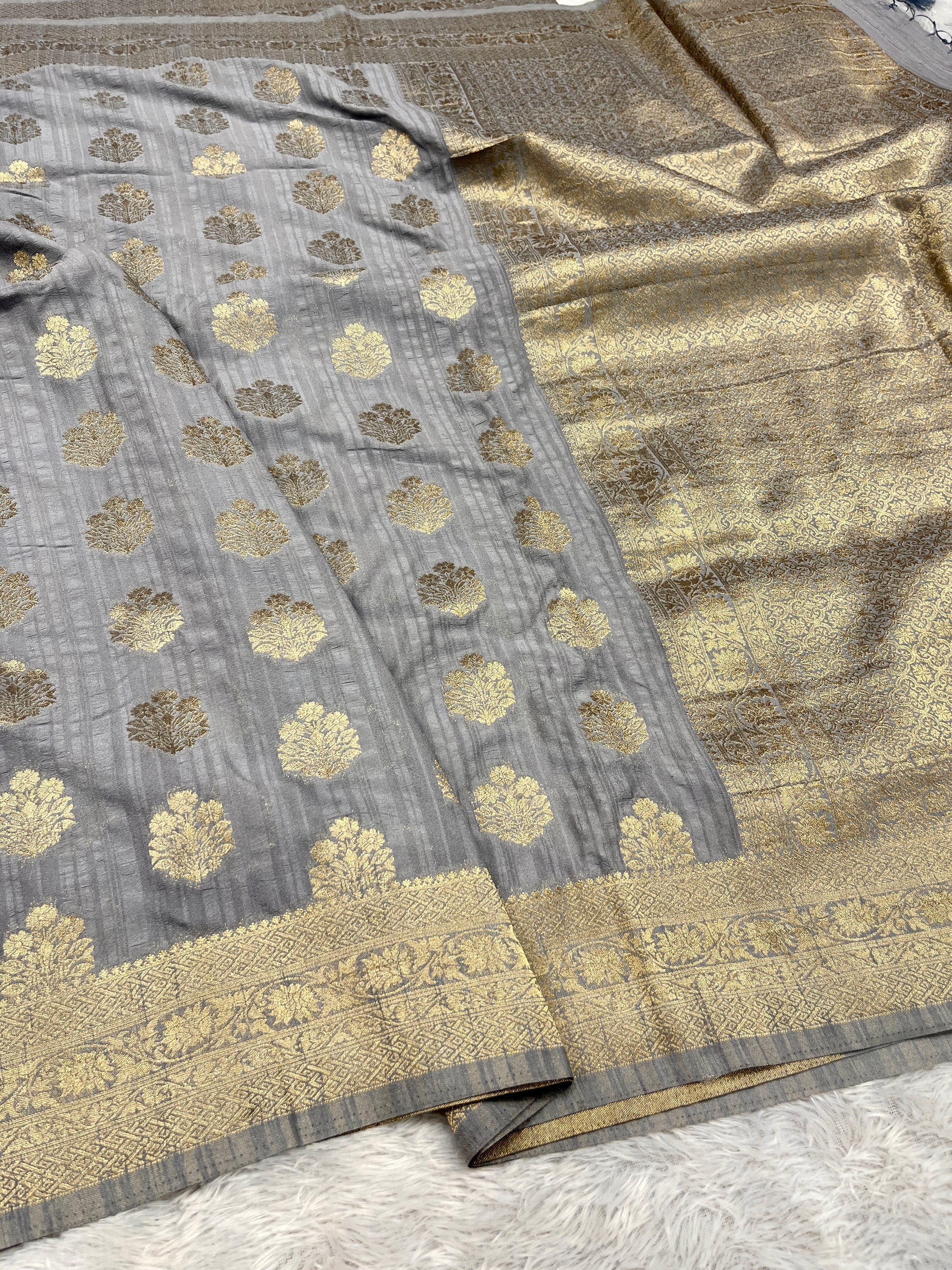 Raw Silk Zari Buta Grey  color  Saree RS002