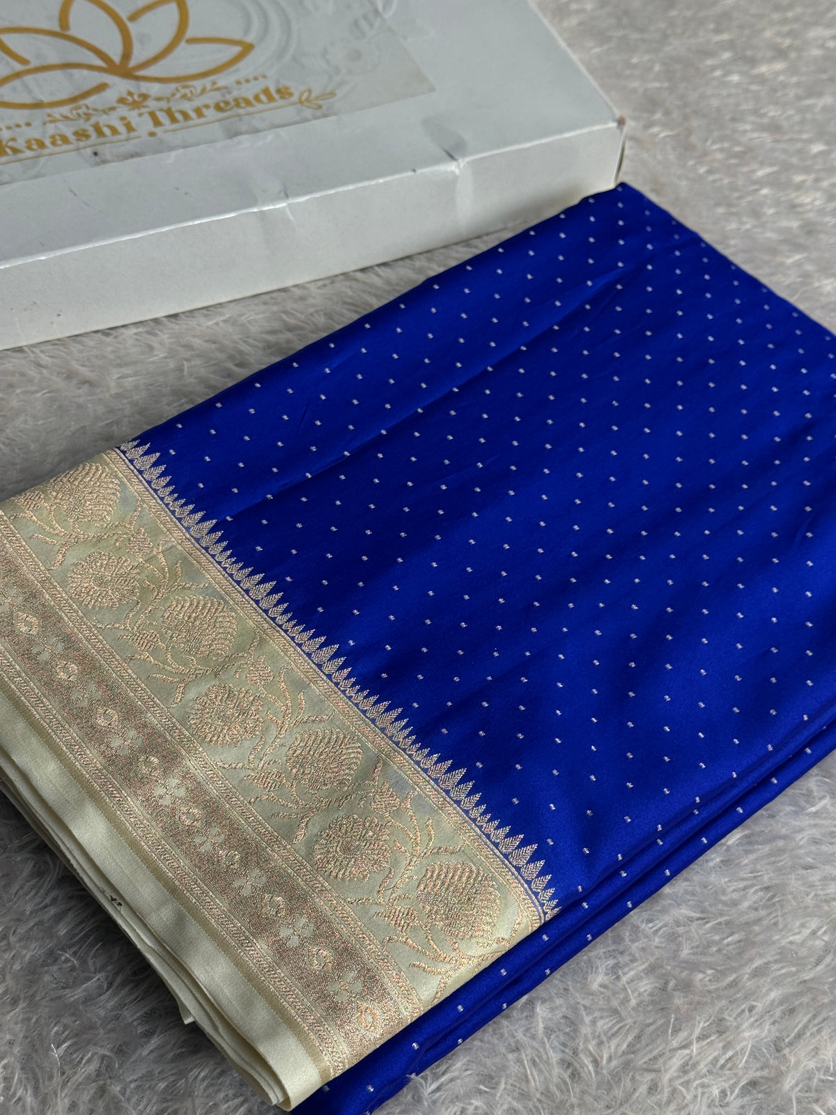 Royal Blue & Beige Mashru Saatan Silk Saree with All-Over Chunri Buti & Rich Zari Pallu – MKS833
