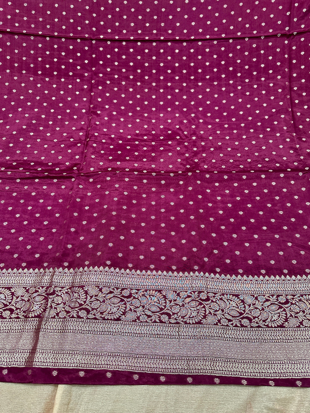 ✨ Banarasi Jacquard Gap Buti HO Silk 3-Piece Unstitched Dress Material MSS22