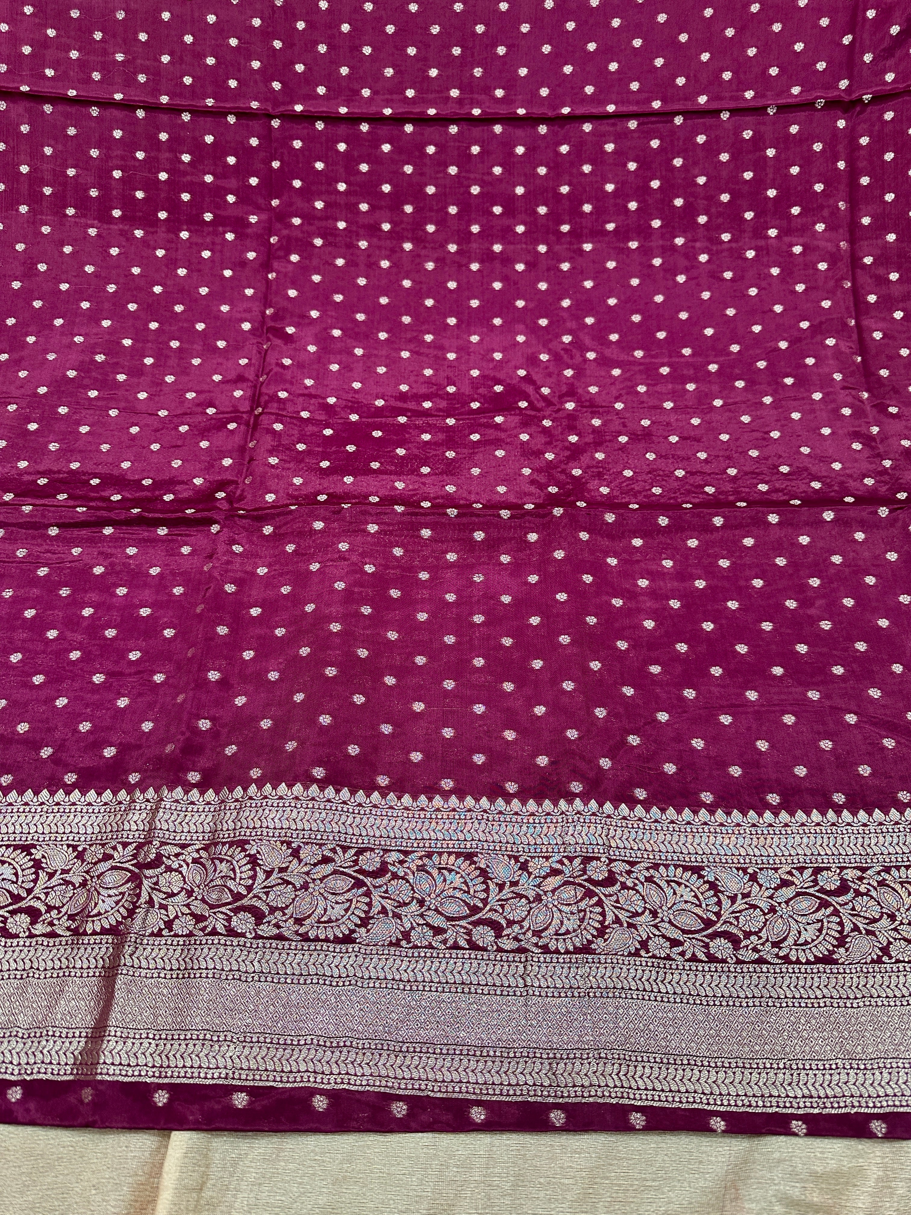 ✨ Banarasi Jacquard Gap Buti HO Silk 3-Piece Unstitched Dress Material MSS22